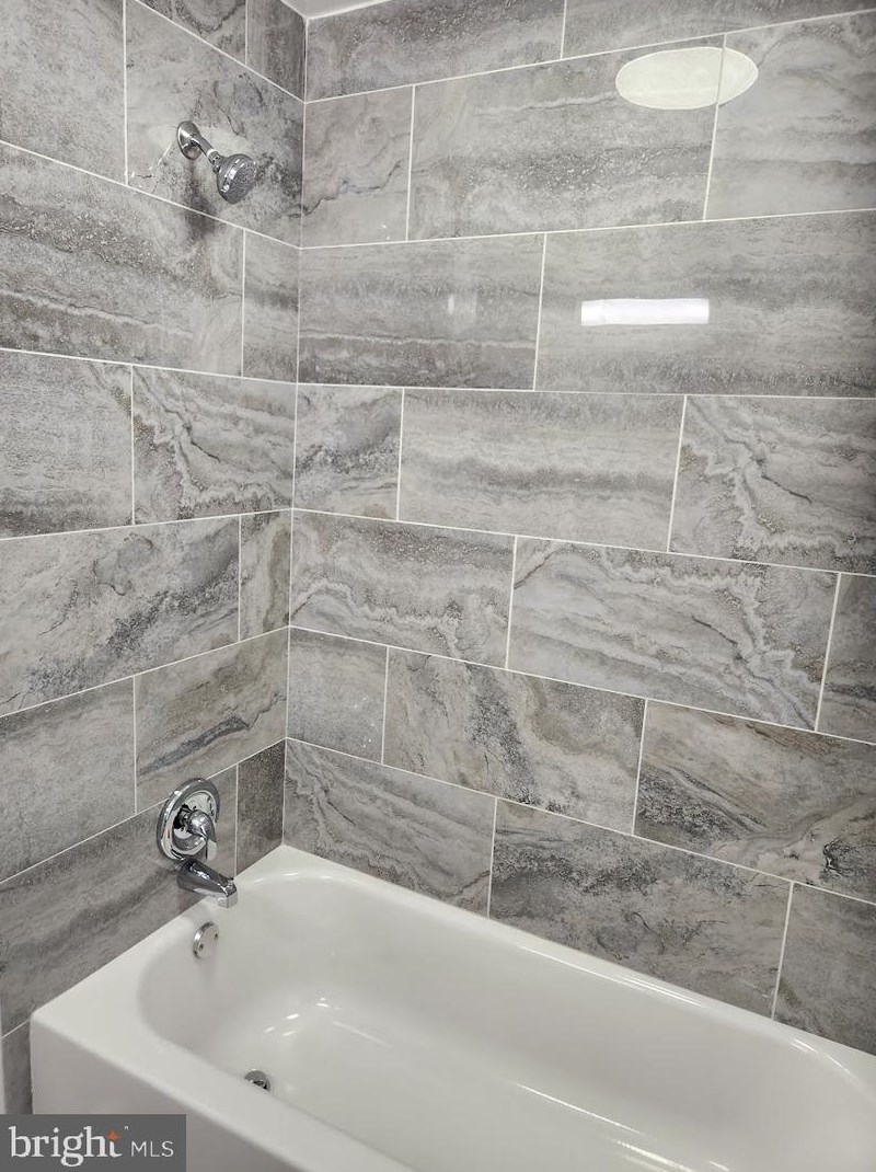 1000 Woodington Rd, Baltimore MD  21229-1838 exterior