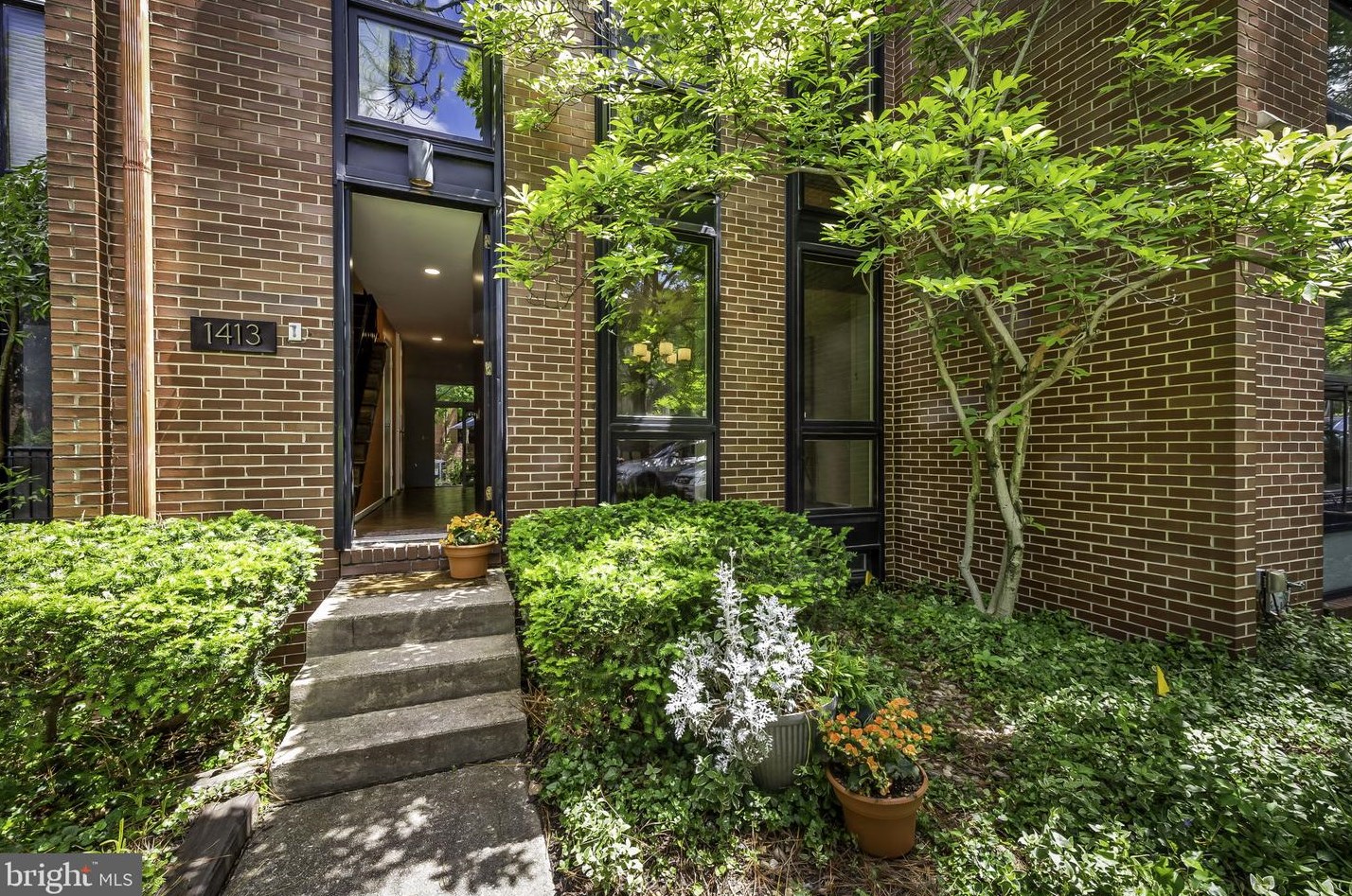 1413 Jordan St, Baltimore, MD 21217-3601