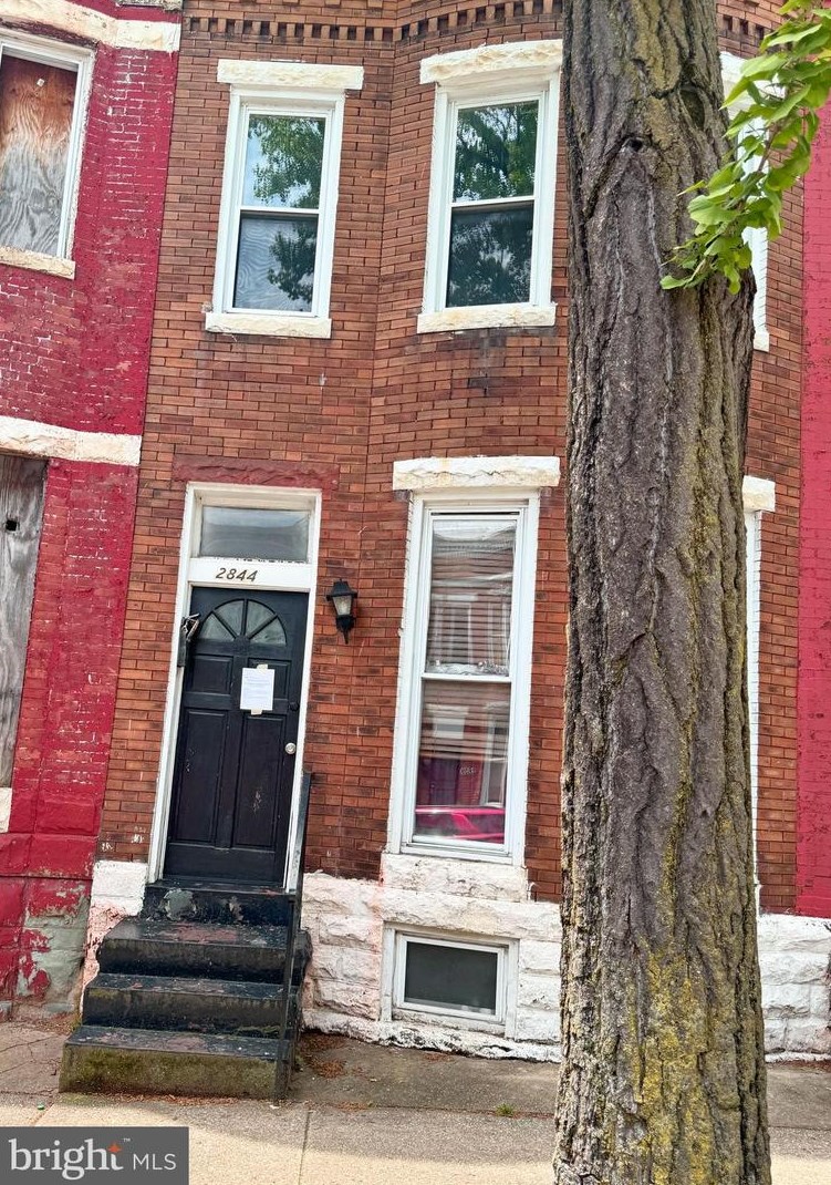 2844 Woodbrook Ave, Baltimore, MD 21217-1941