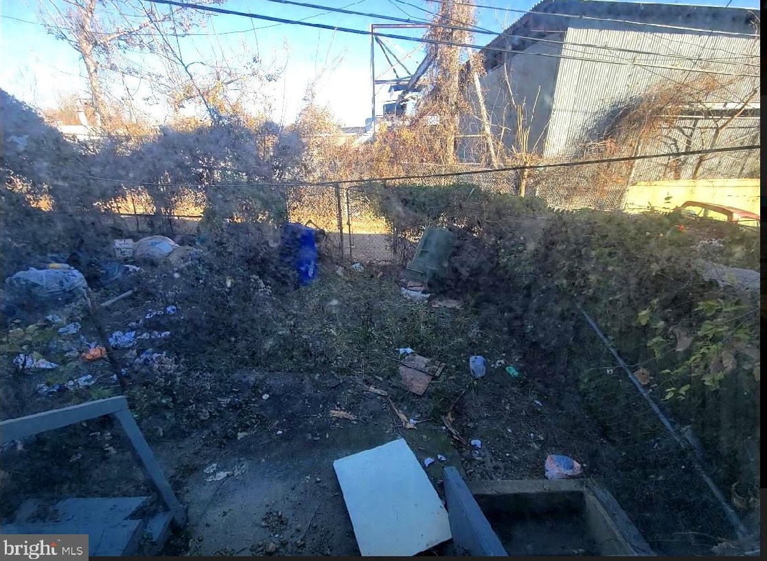 728 Bartlett Ave, Baltimore MD 21218-5412 exterior