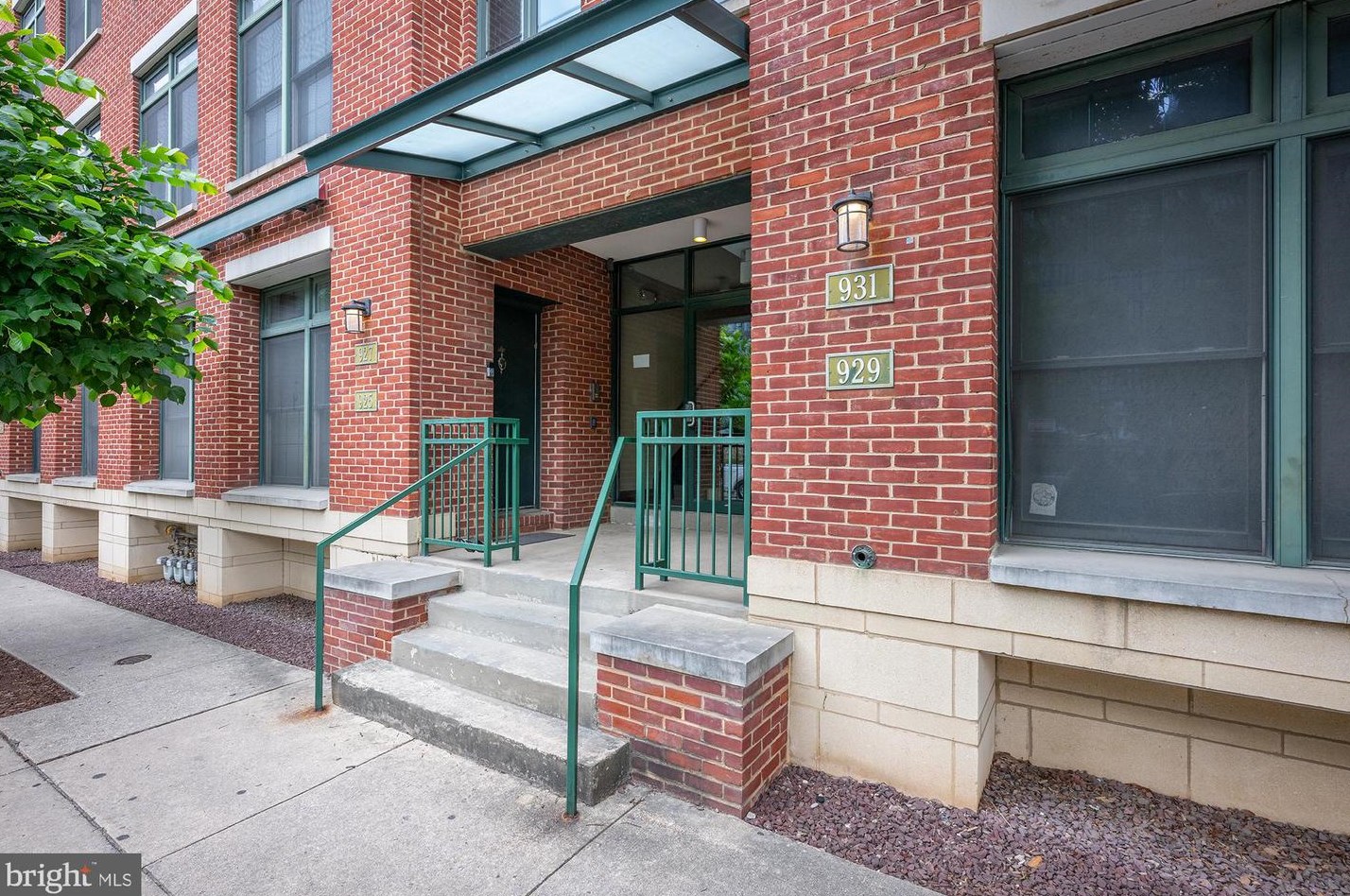 927 Caroline St, Baltimore MD  21205-1000 exterior