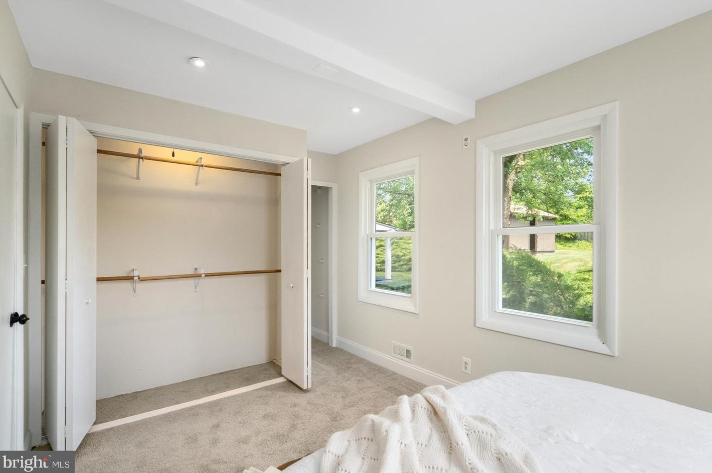 6819 Hamlet Ave, Baltimore MD  21234-7403 exterior
