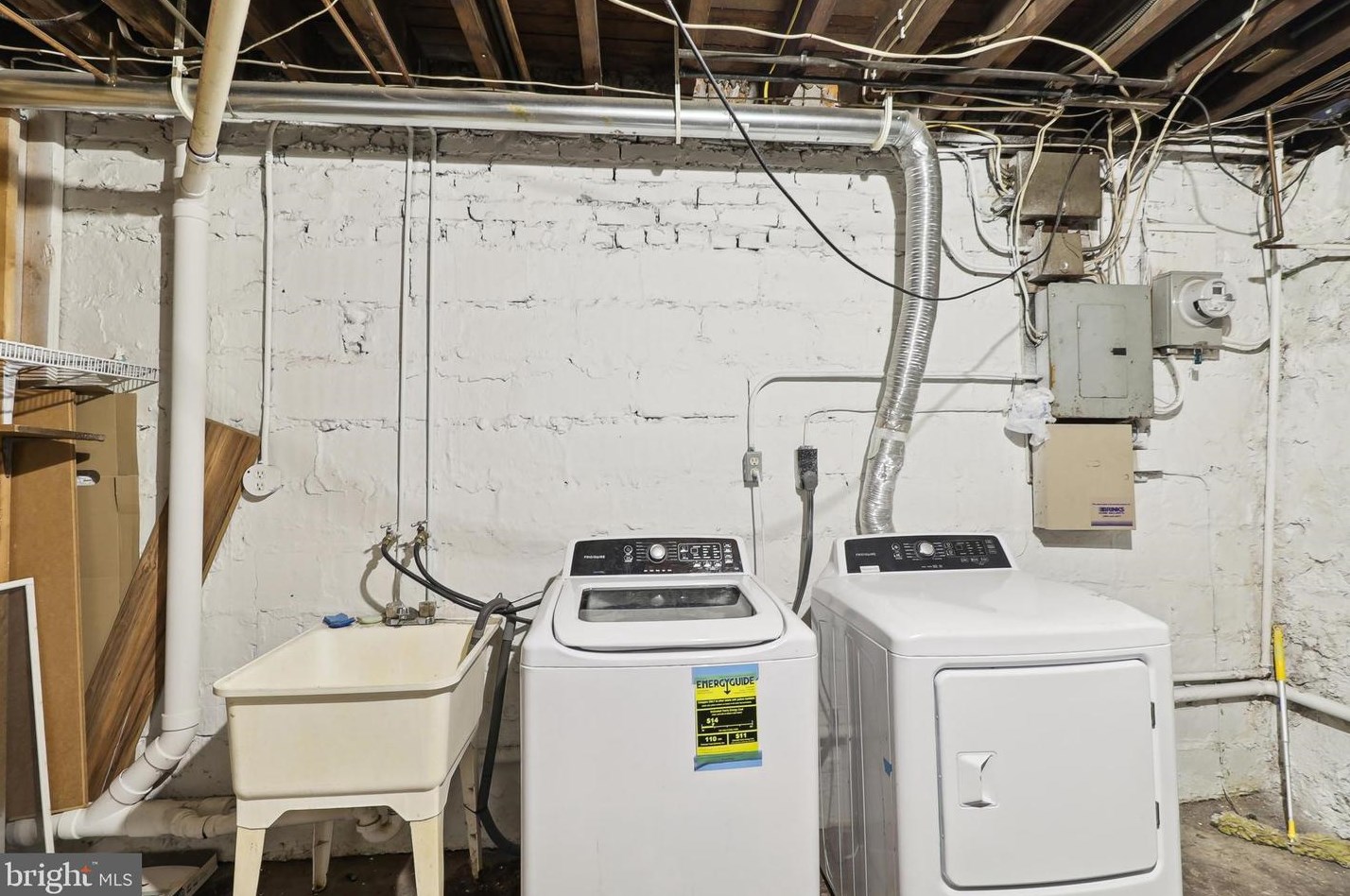 504 Hurley Ave, Baltimore MD 21223-2716 exterior