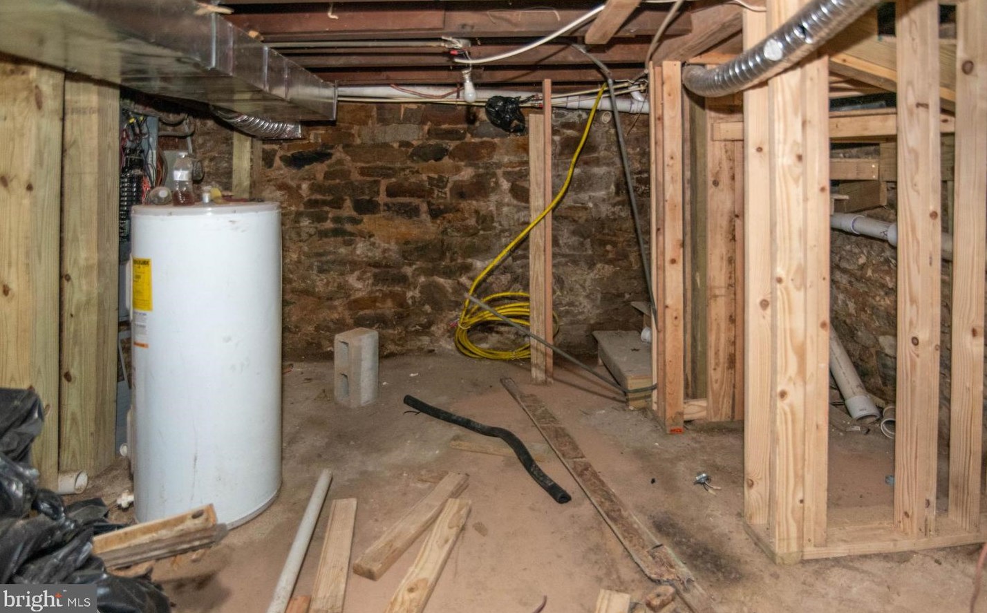 914 Tyson St, Baltimore MD  21201-4811 exterior