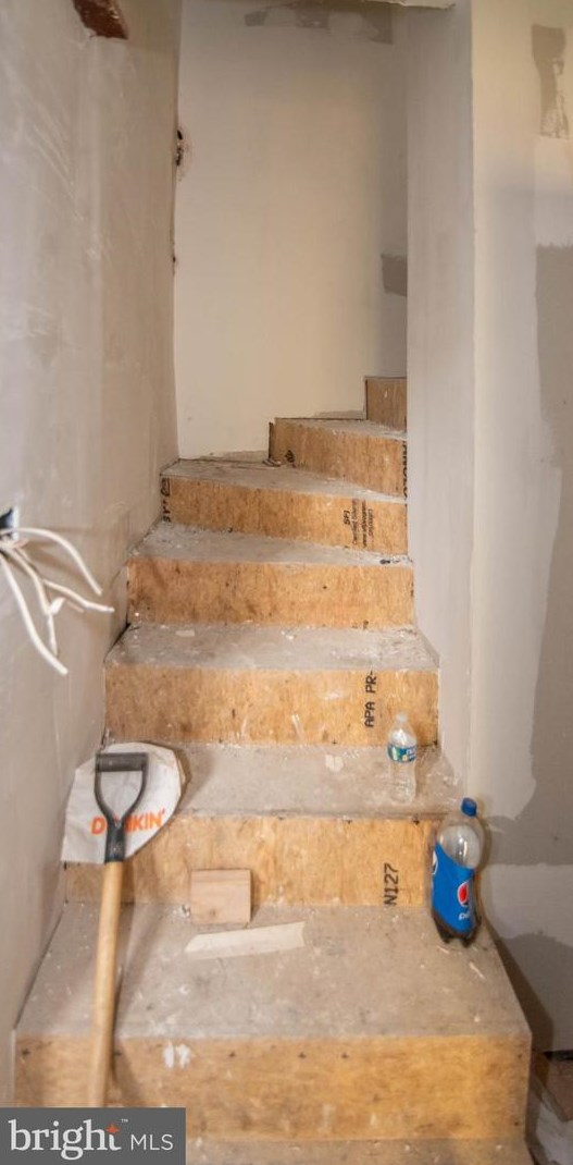 914 Tyson St, Baltimore MD  21201-4811 exterior