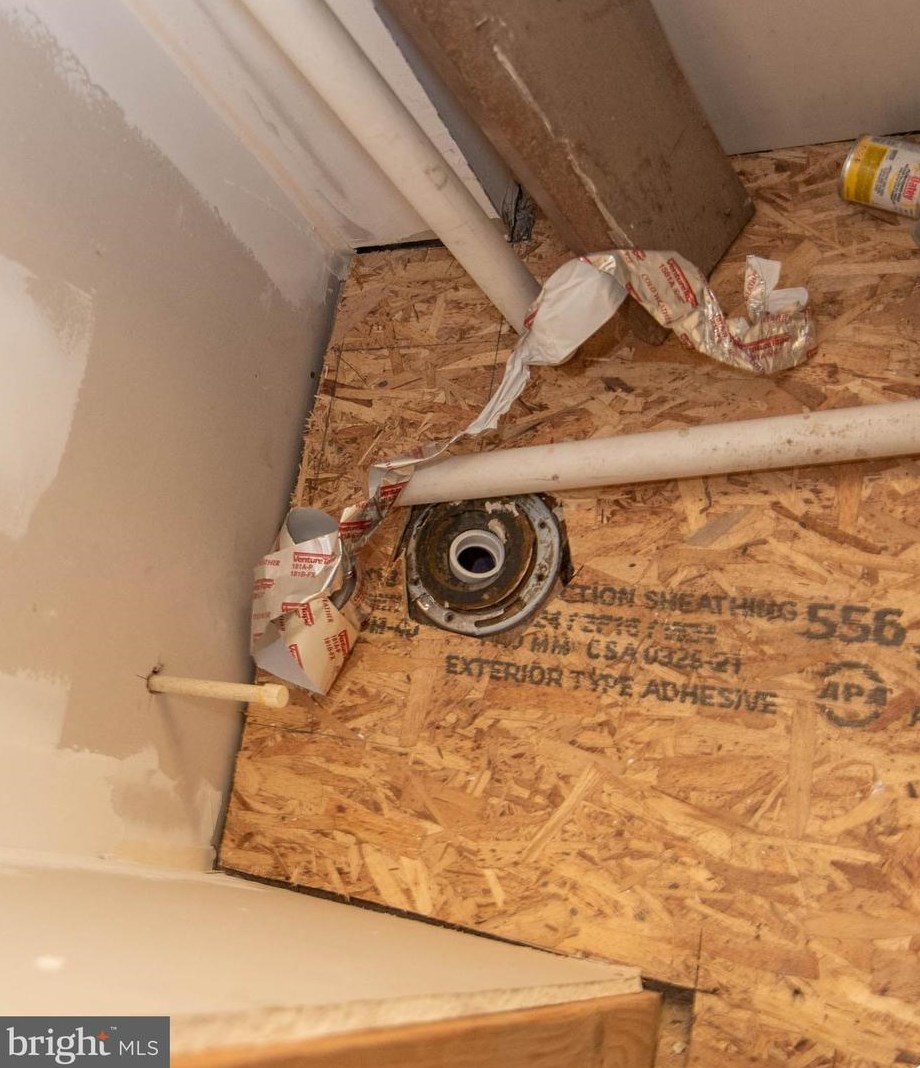 914 Tyson St, Baltimore MD  21201-4811 exterior