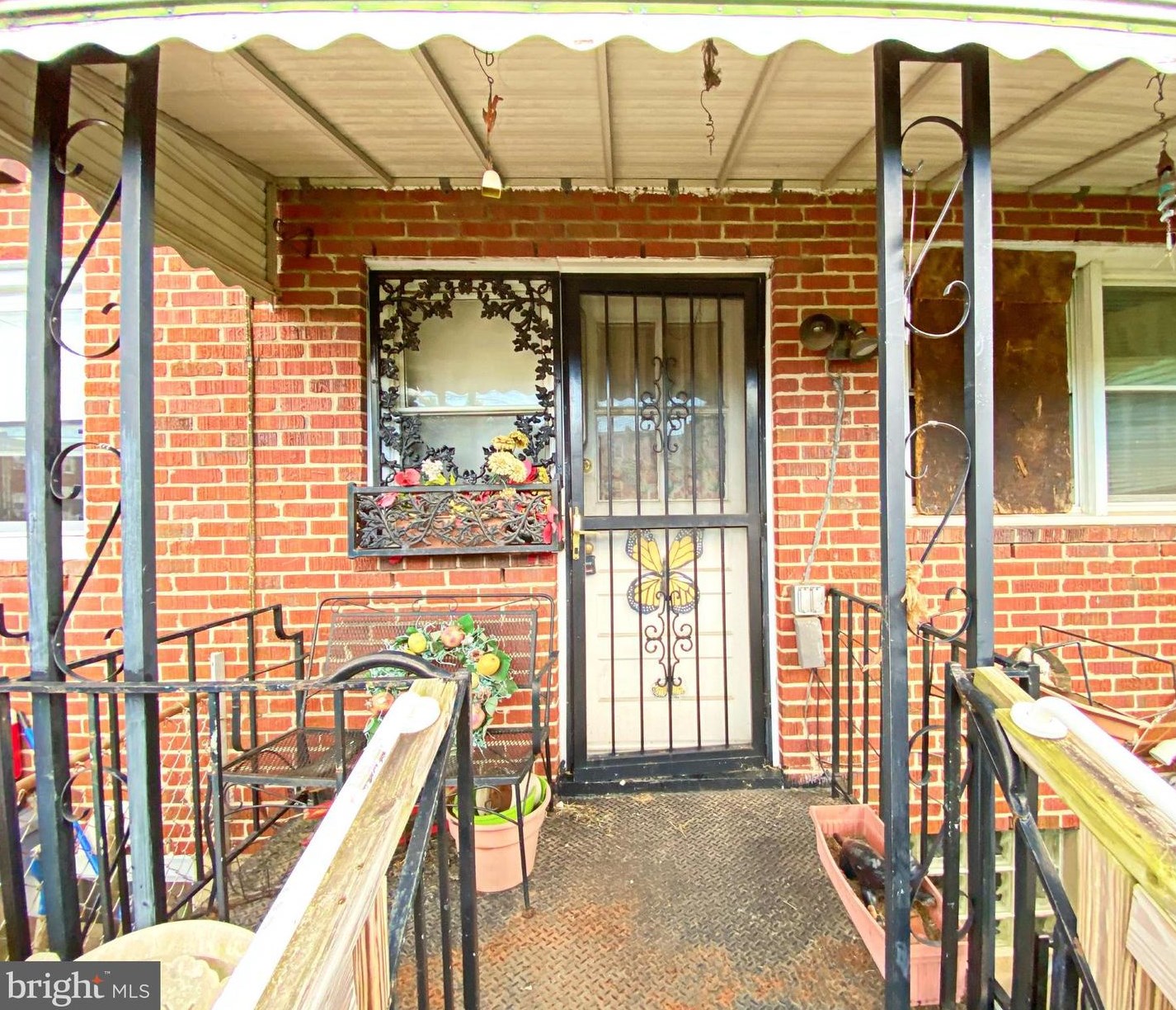 3848 Sinclair Ln, Baltimore MD 21213-2142 exterior