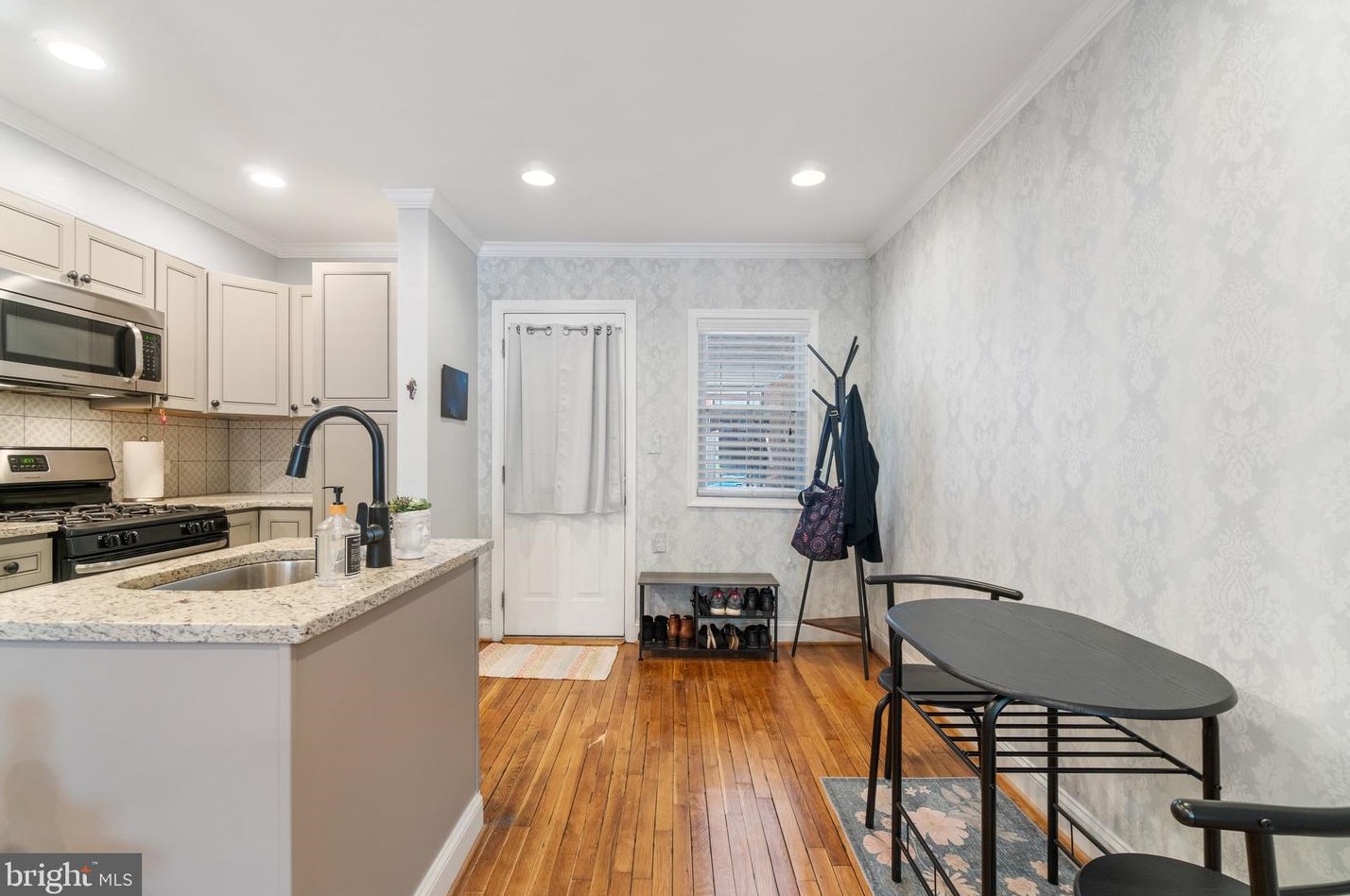 1413 Weldon Pl, Baltimore MD  21211-1545 exterior