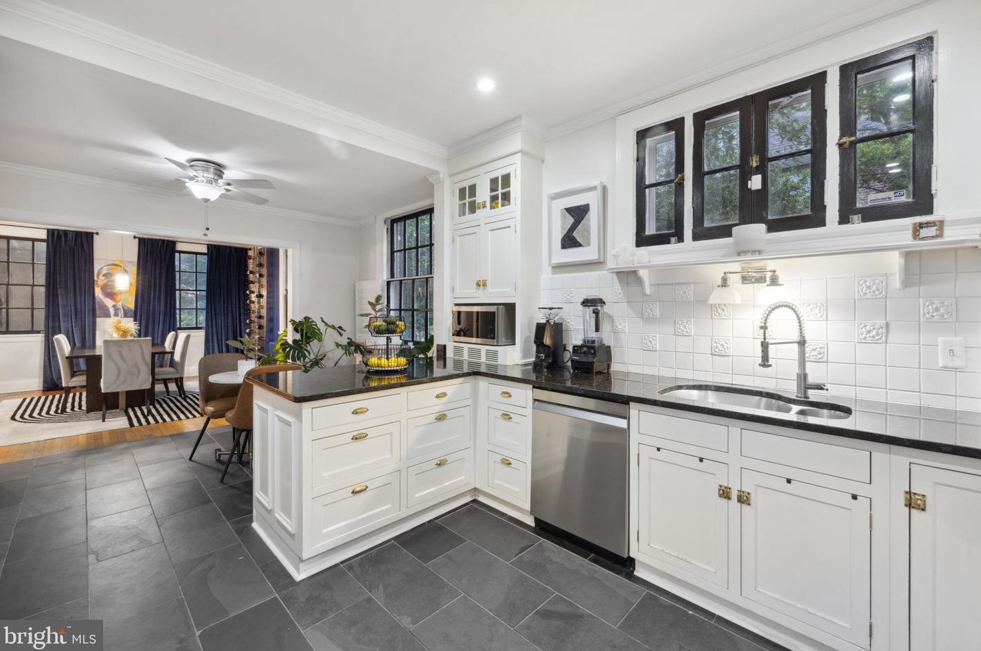 226 39th St, Baltimore MD  21218-1822 exterior