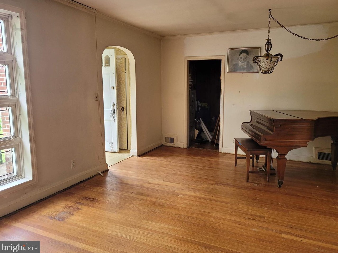 6310 Wirt Ave, Baltimore, MD 21215-3125