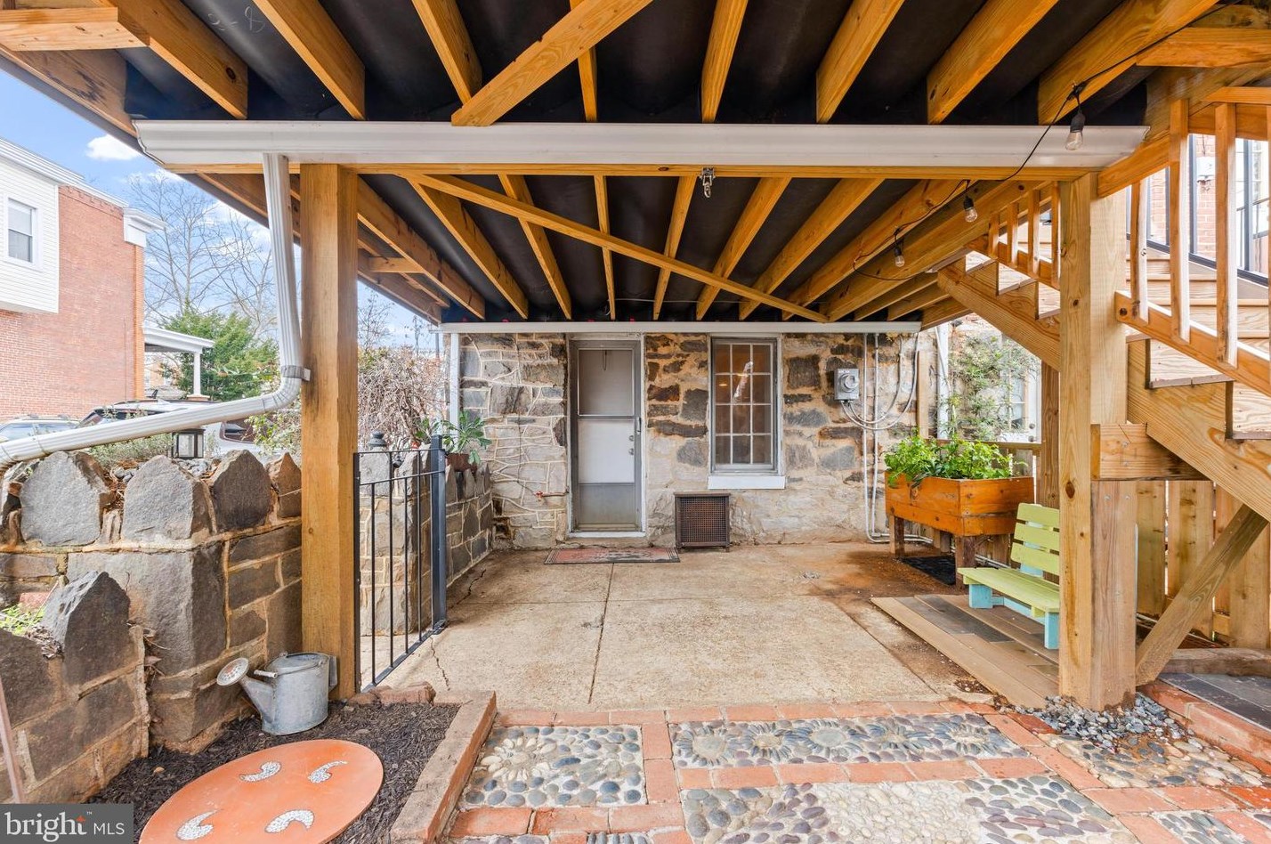 1329 41st St, Baltimore MD 21218-1211 exterior