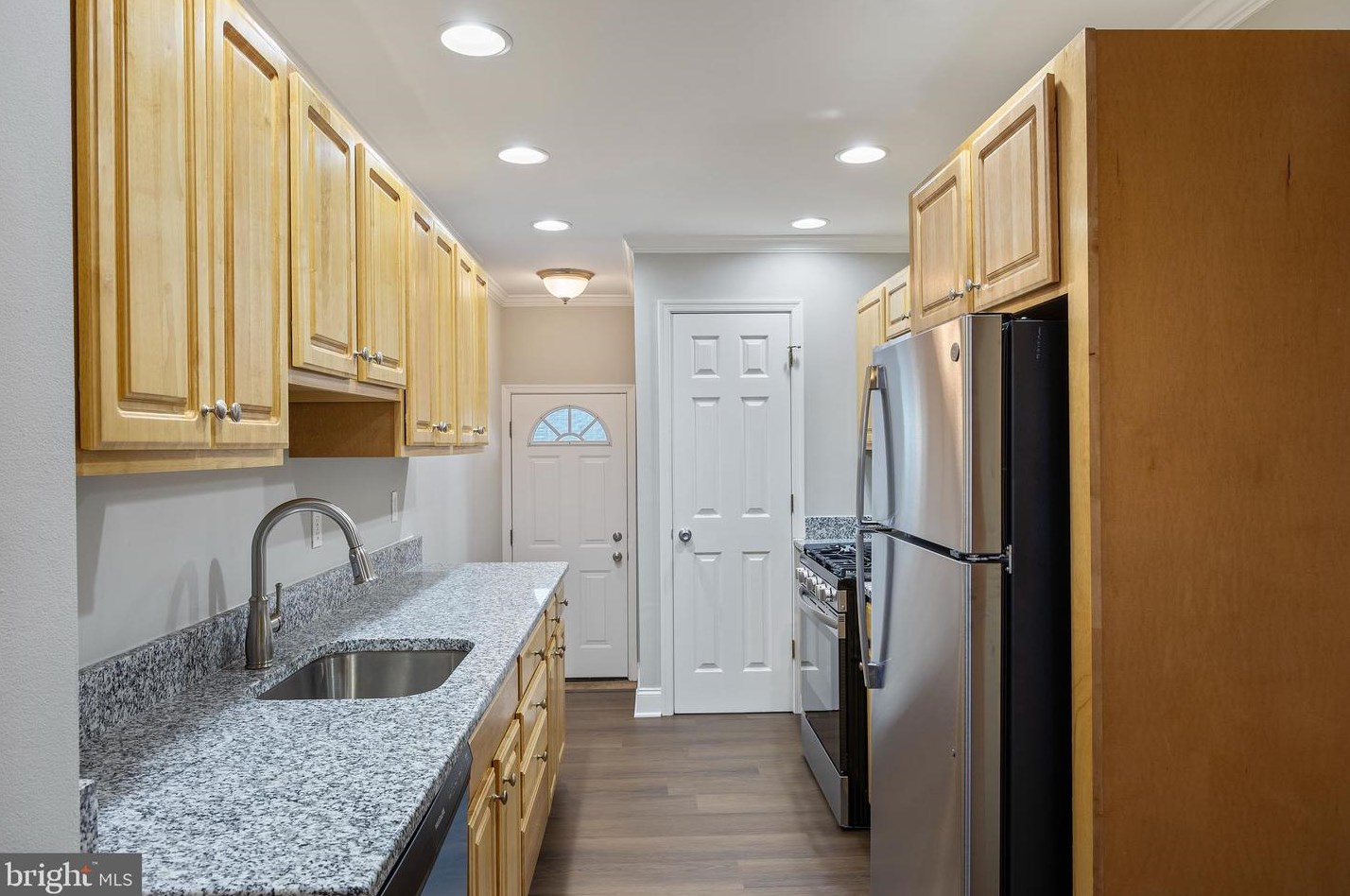 2816 Dillon St, Baltimore MD  21224-4831 exterior