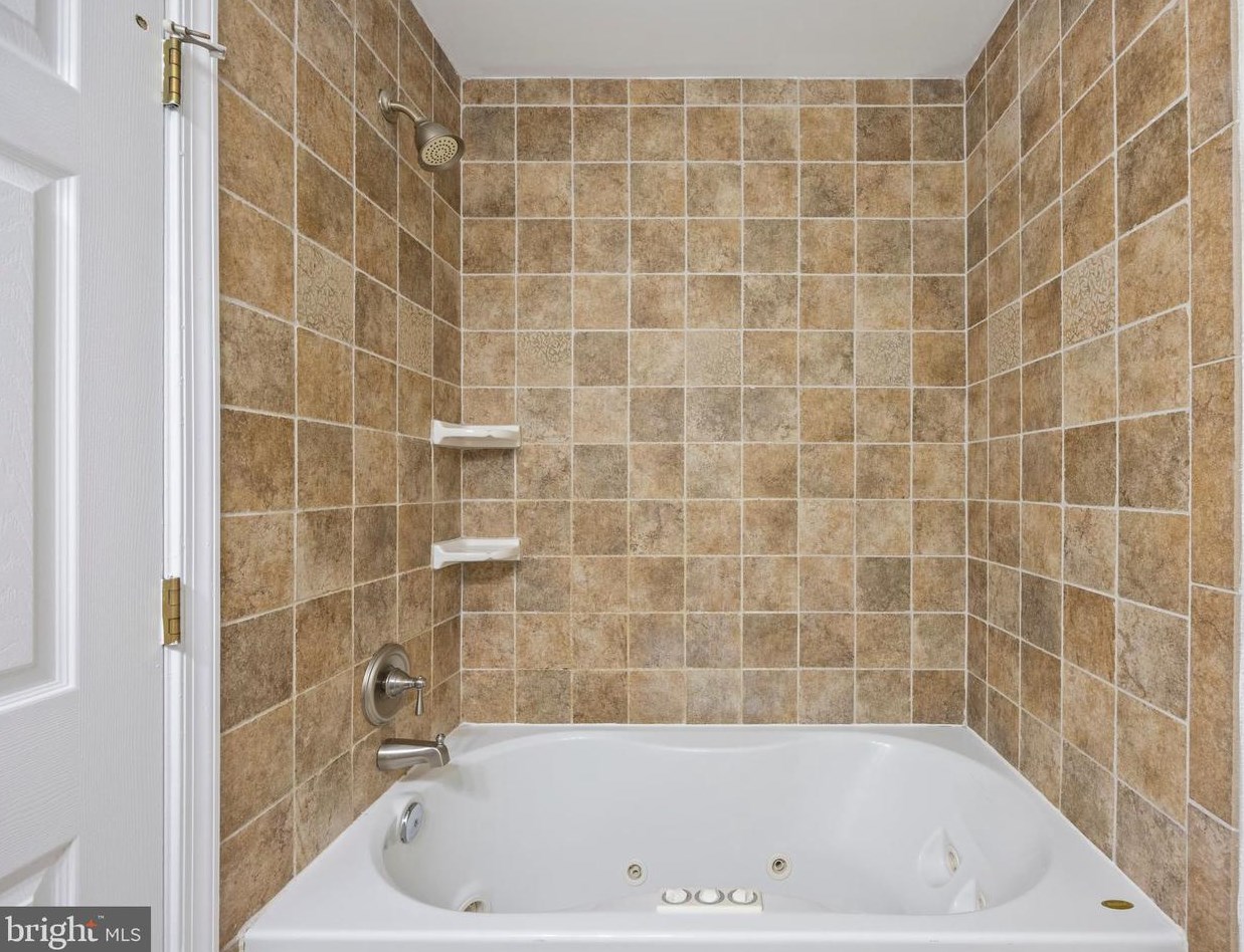 2816 Dillon St, Baltimore MD  21224-4831 exterior