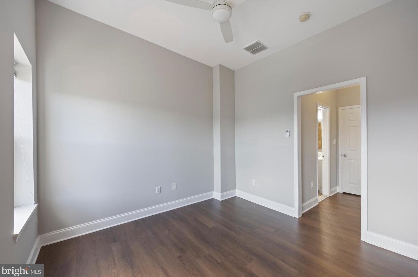 2816 Dillon St, Baltimore MD  21224-4831 exterior