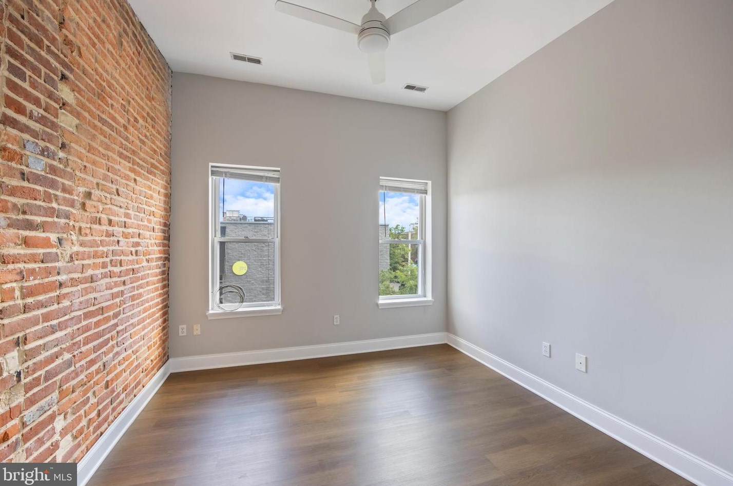 2816 Dillon St, Baltimore MD  21224-4831 exterior