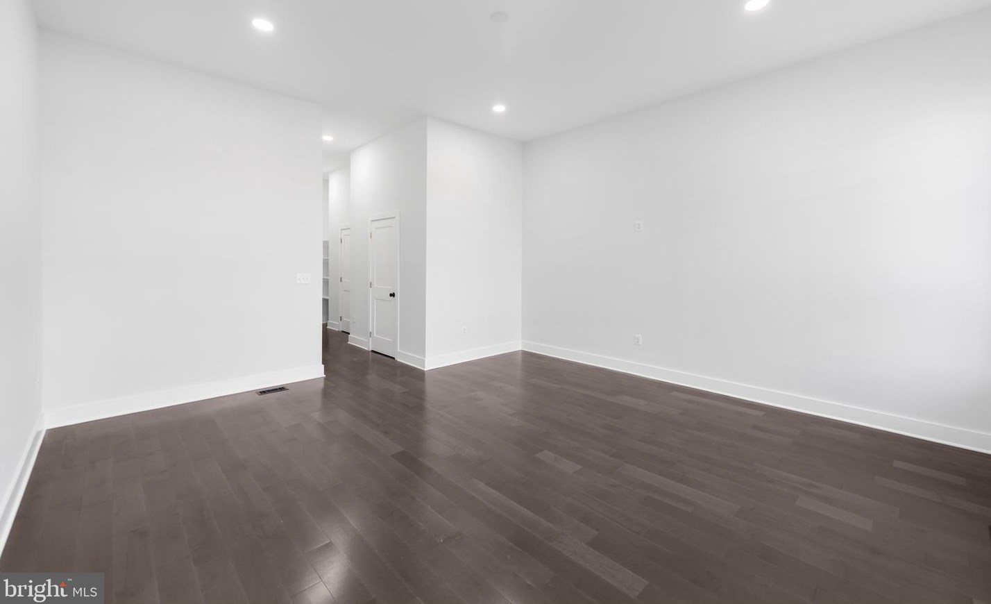 1222 James St, Baltimore MD 21230-1317 exterior