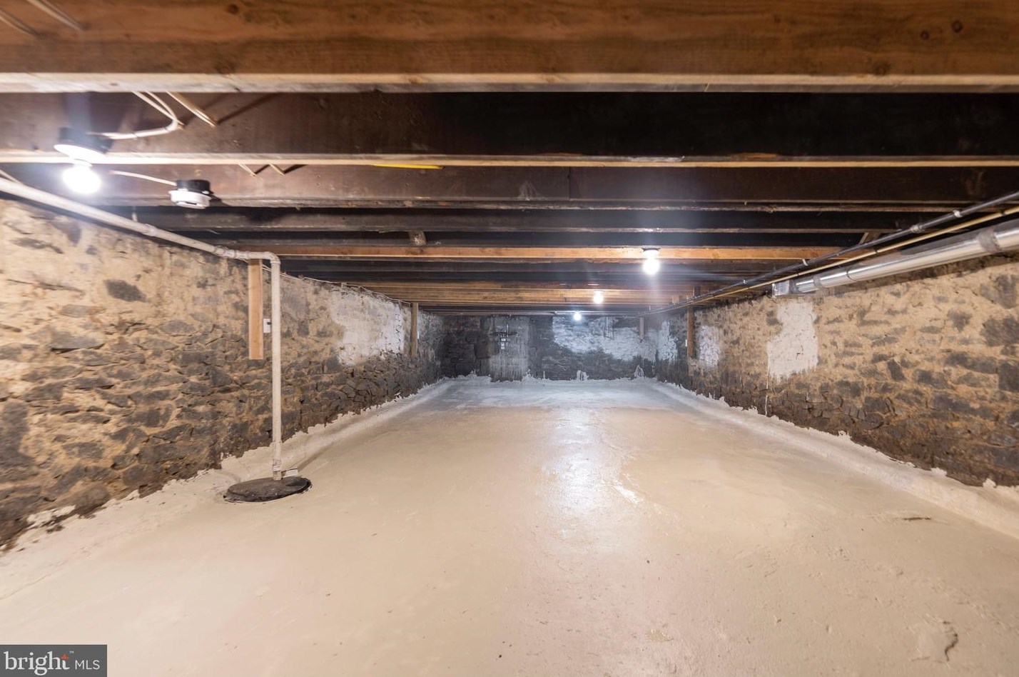 1222 James St, Baltimore MD 21230-1317 exterior