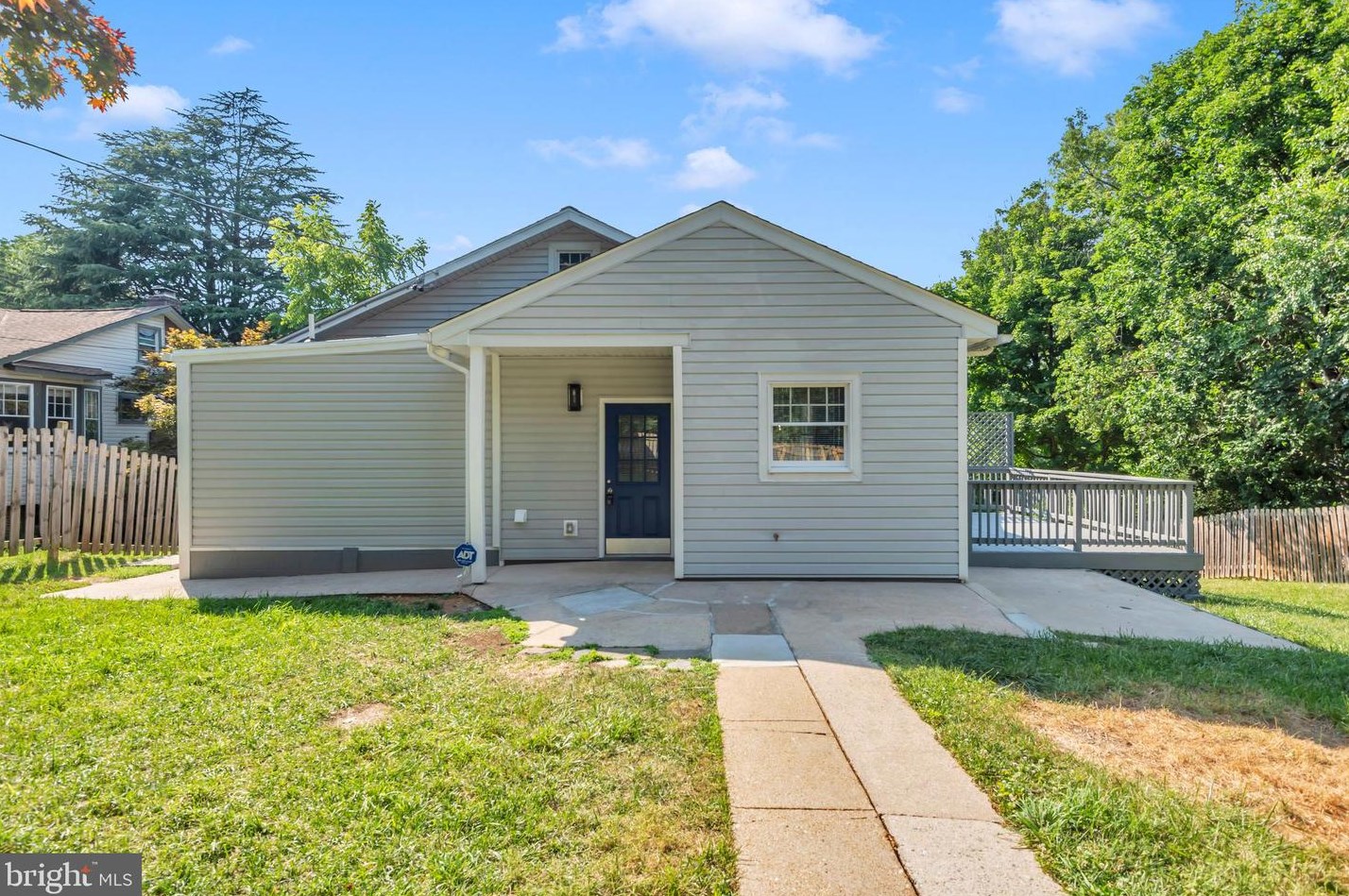 505 Chapel Gate Ln, Baltimore MD  21229-2403 exterior