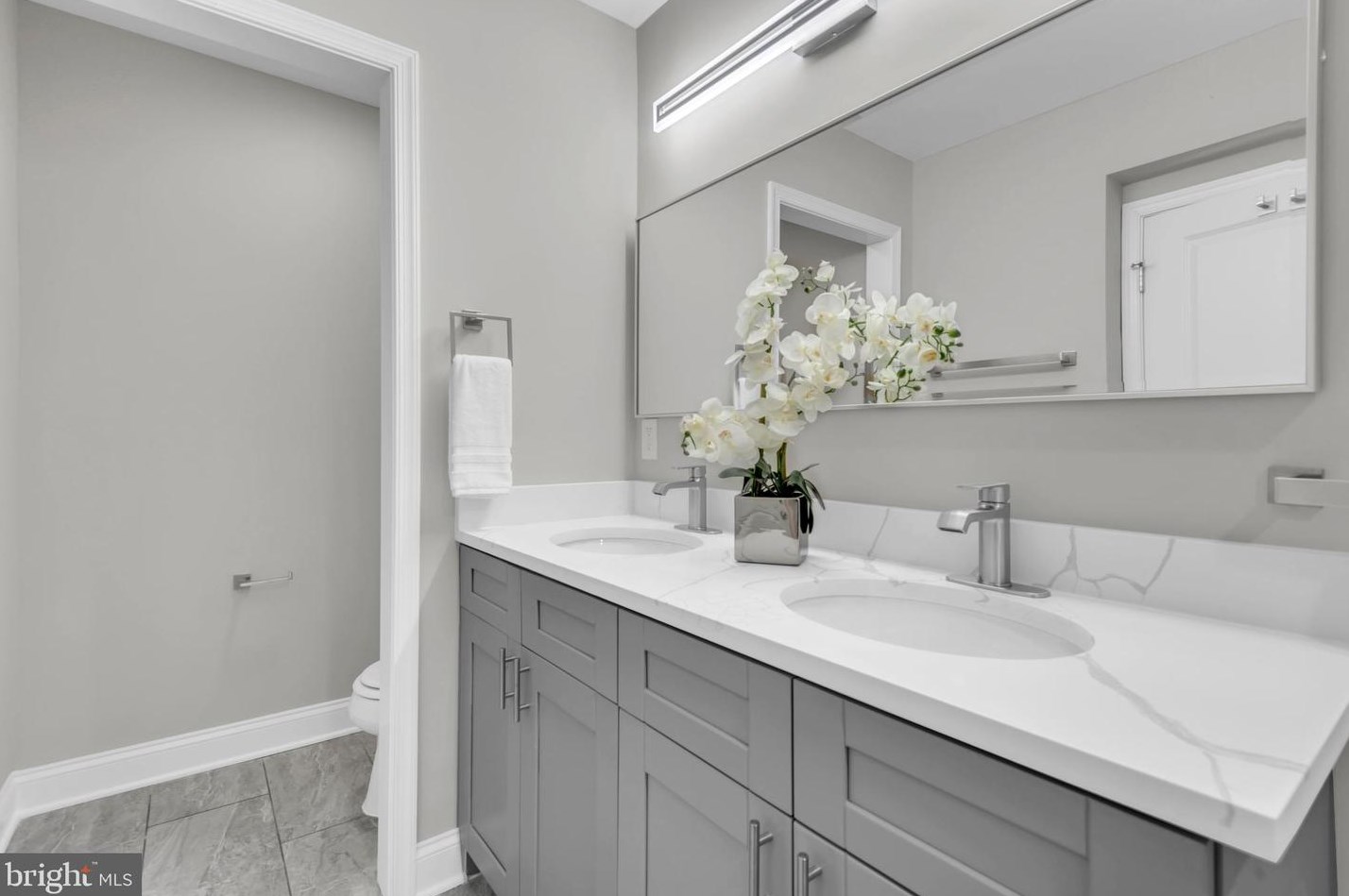 505 Chapel Gate Ln, Baltimore MD  21229-2403 exterior