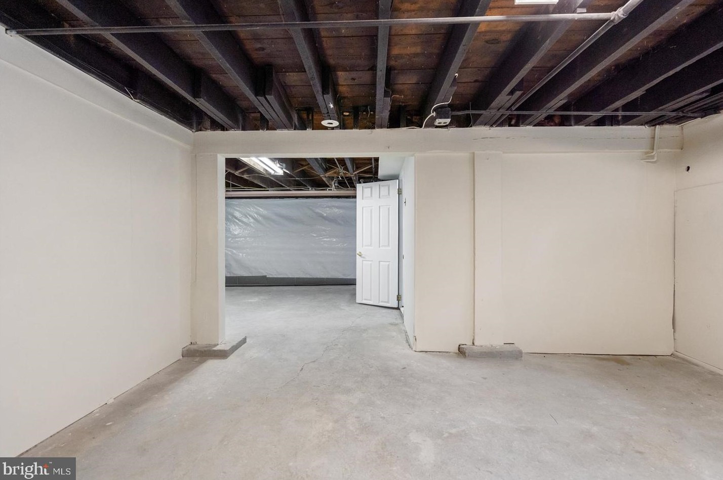 2919 Westfield Ave, Baltimore MD  21214-1051 exterior