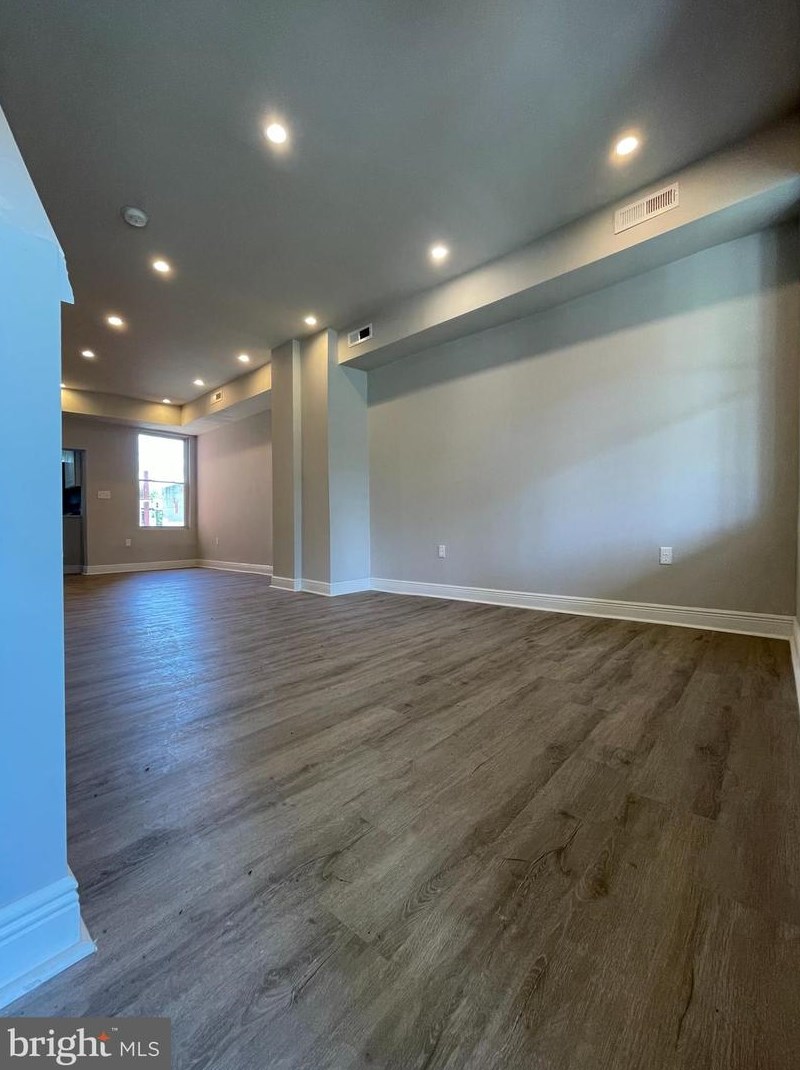 1620 Homestead St, Baltimore, MD 21218-4934