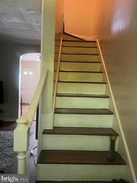 941 Ellicott Dr, Baltimore, MD 21216-4219