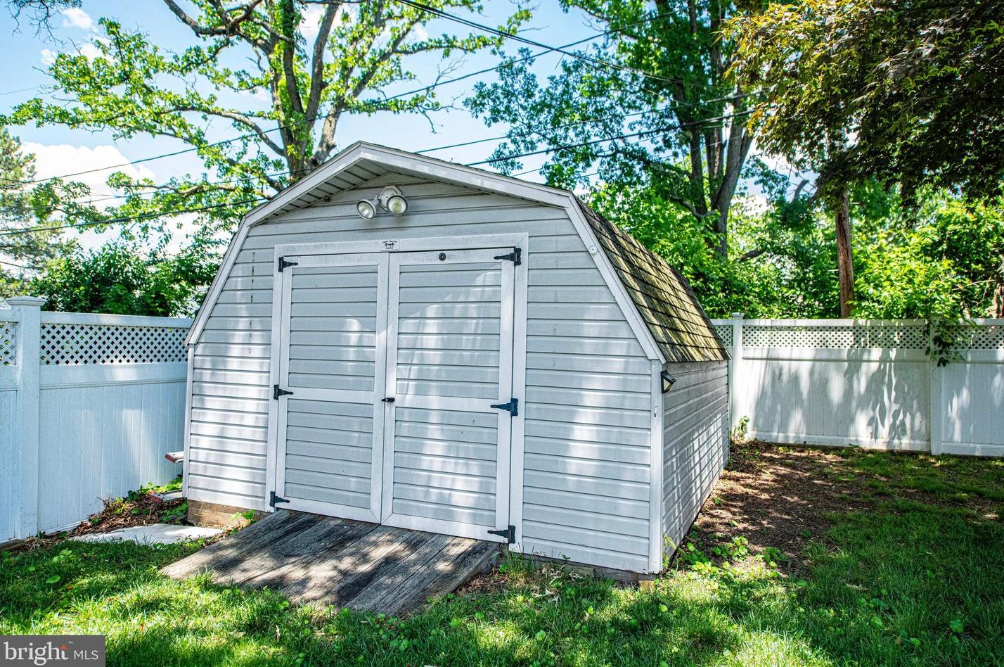 3126 Woodhome Ave, Baltimore MD  21234-7819 exterior