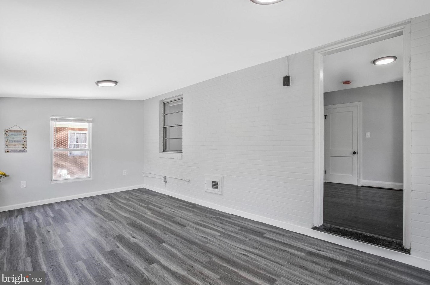 3104 Liberty Heights Ave, Baltimore MD 21215-7931 exterior