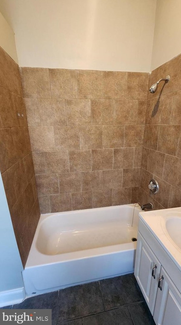 2016 Mcculloh St, Baltimore MD  21217-3527 exterior