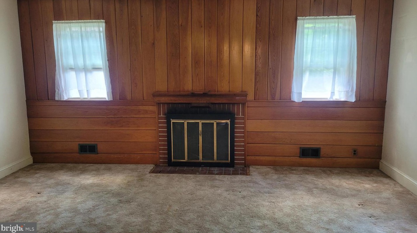 4925 Herring Run Dr, Baltimore MD  21214-1937 exterior