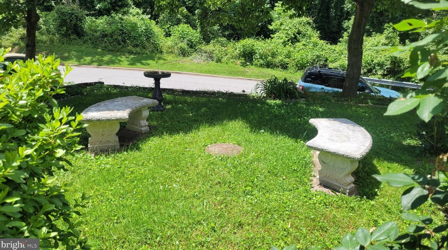 4925 Herring Run Dr, Baltimore MD  21214-1937 exterior