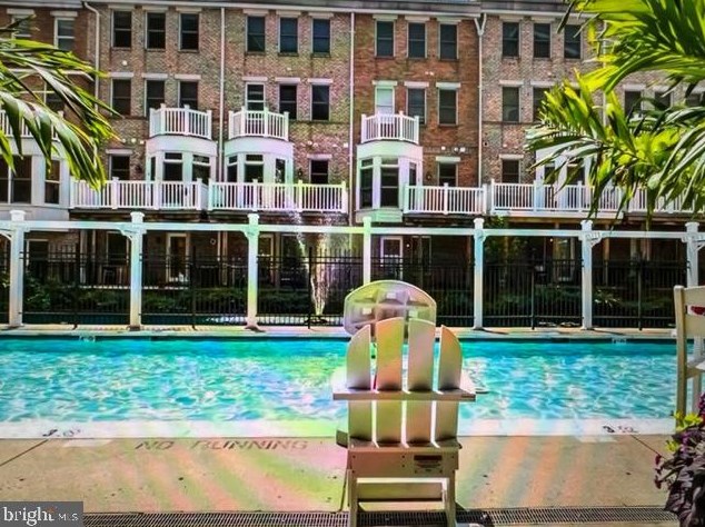 23 Pierside Dr, Baltimore MD  21230-5463 exterior