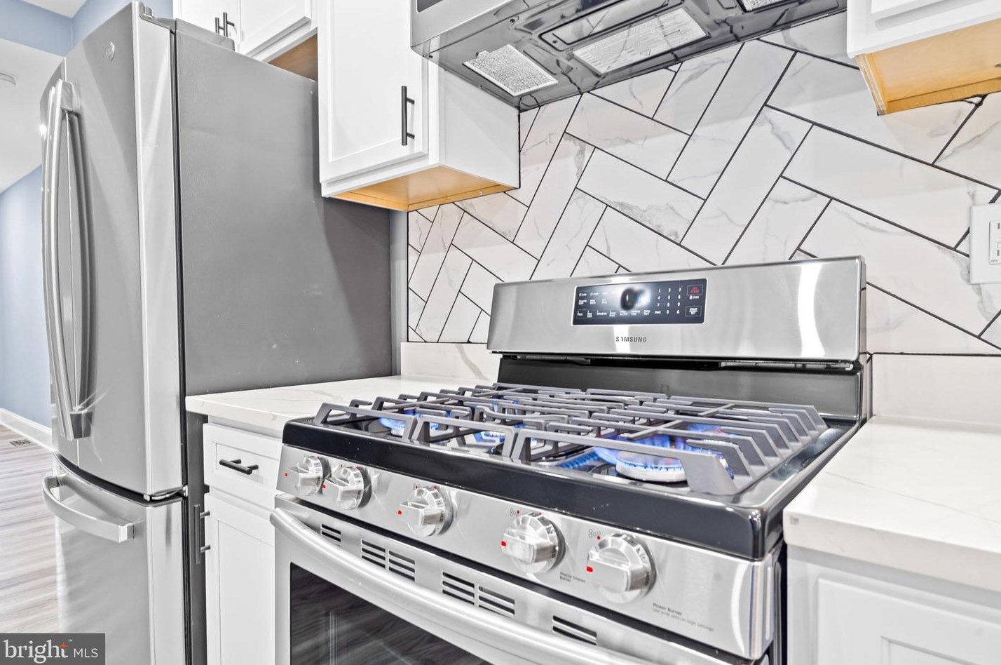 3824 Old Frederick Rd, Baltimore MD 21229-3825 exterior