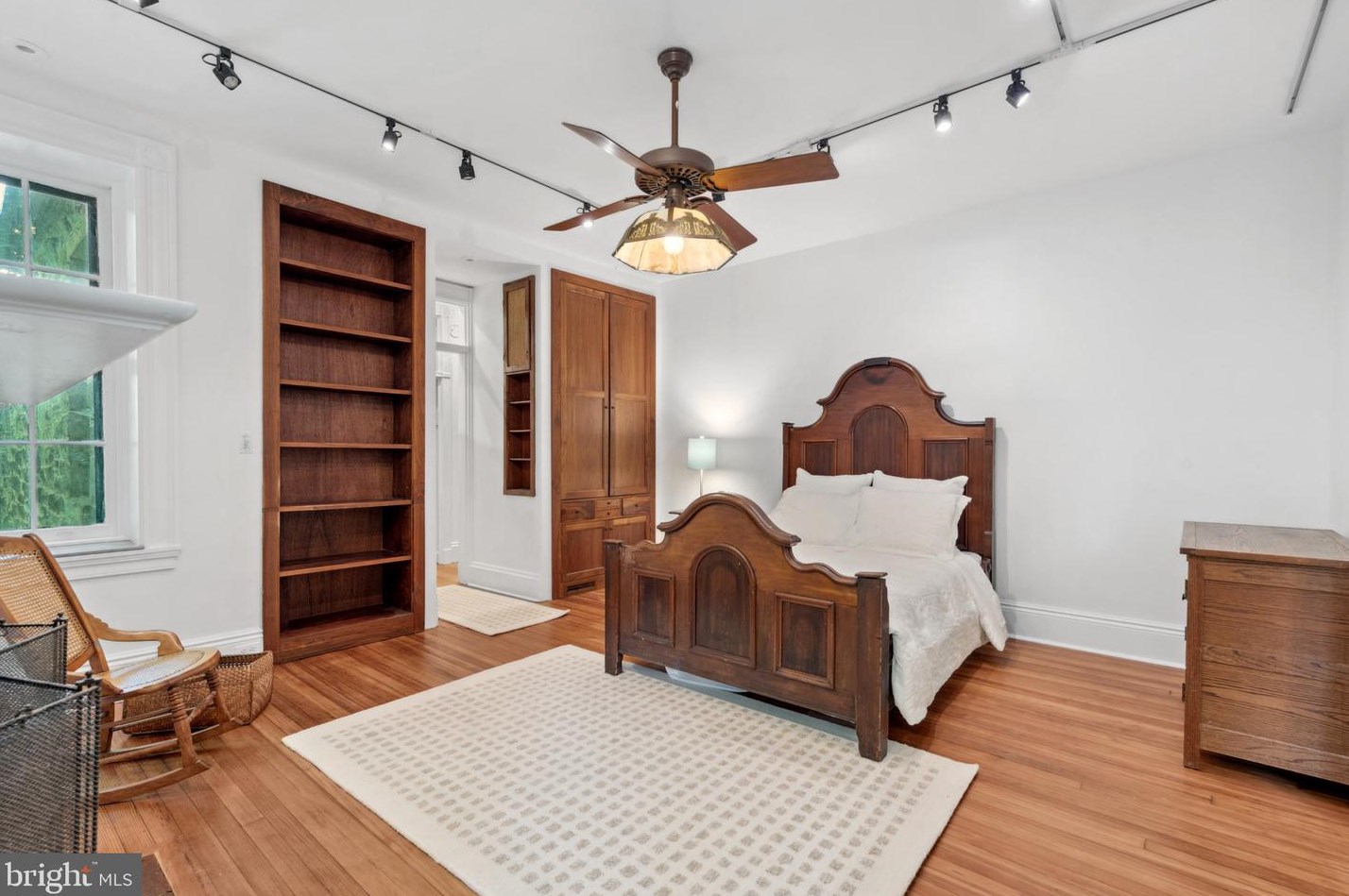 616 Reservoir St, Baltimore MD  21217-4823 exterior