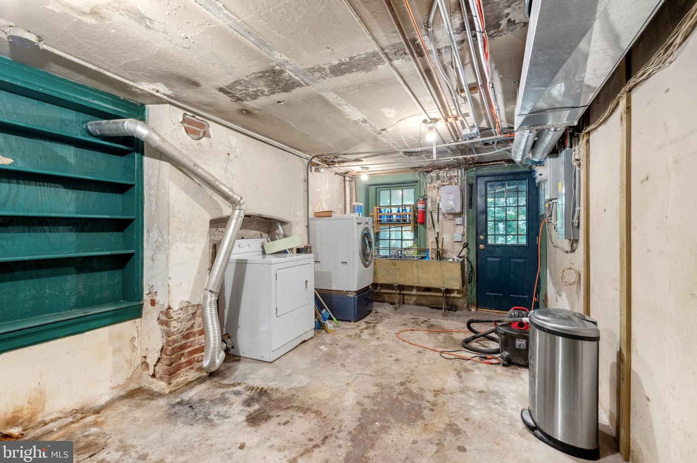 616 Reservoir St, Baltimore MD  21217-4823 exterior