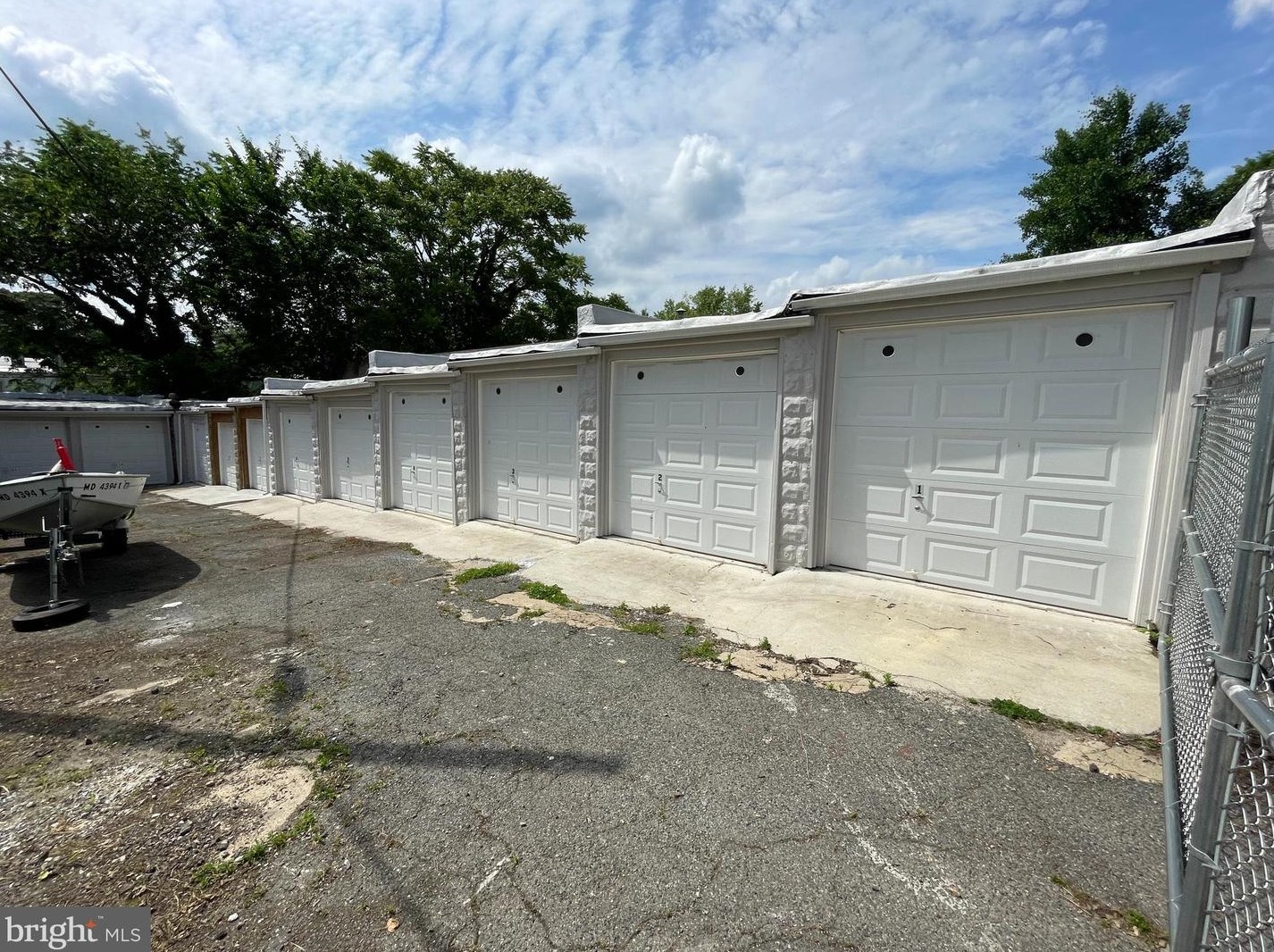 3925 Greenmount Ave, Baltimore MD  21218-4724 exterior