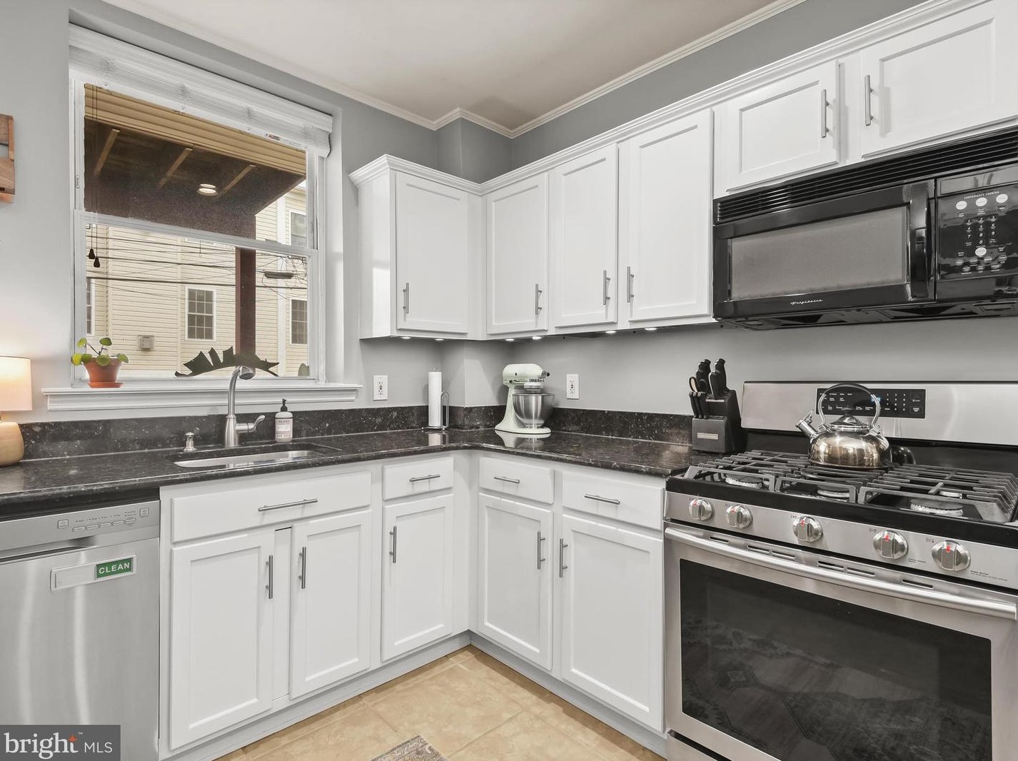 1803 Jackson St, Baltimore MD  21230-4737 exterior