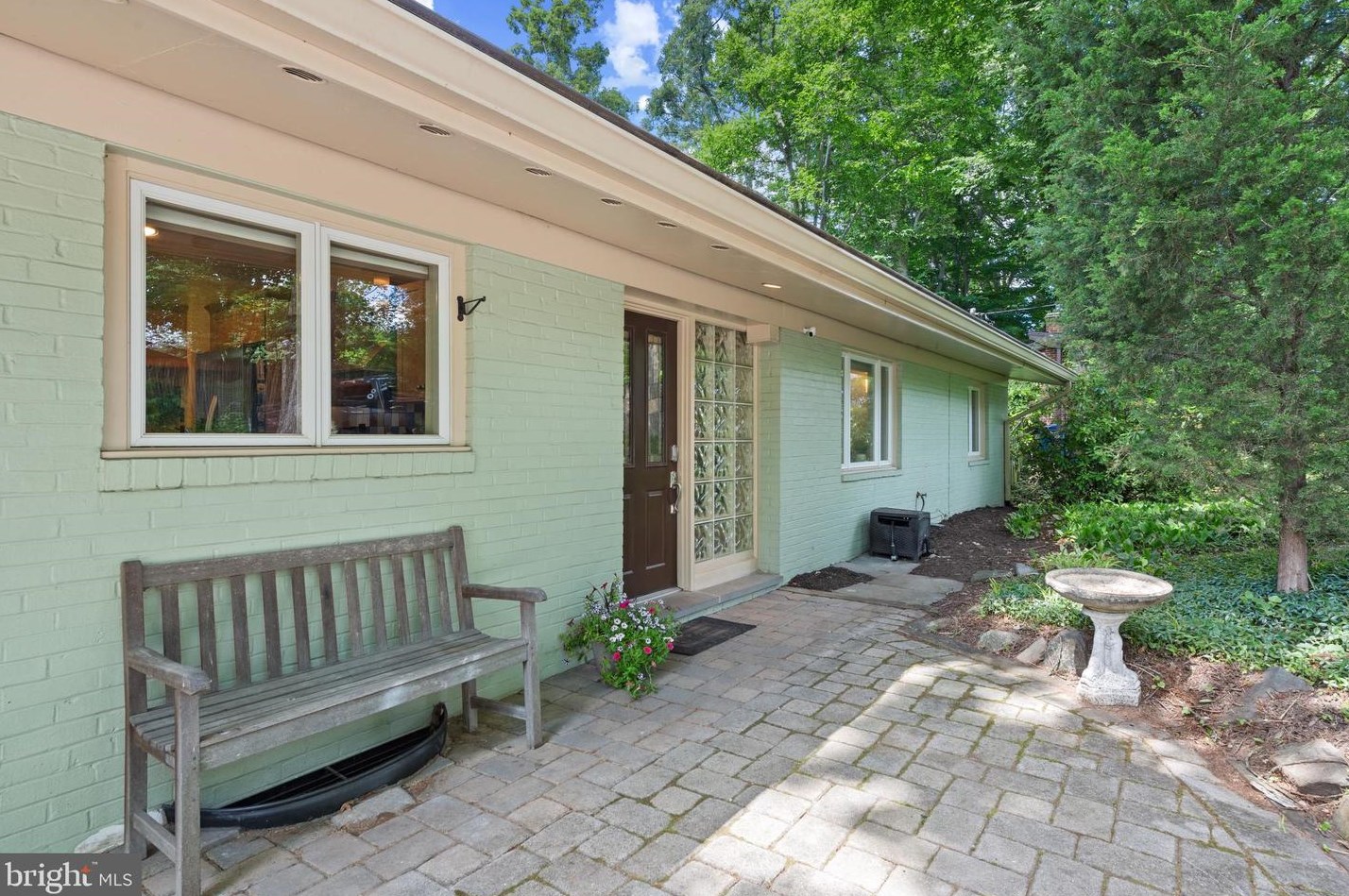 5822 Greenspring Ave, Baltimore, MD 21209-4232