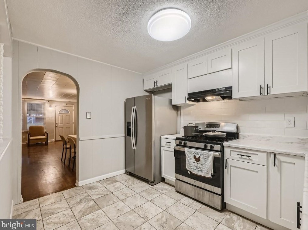 4415 Buchanan Ave, Baltimore, MD 21211-1204