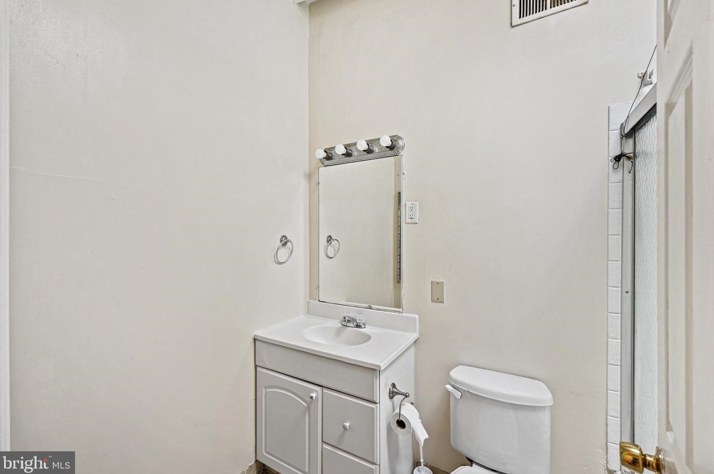 19 Kresson St, Baltimore MD  21224-1708 exterior