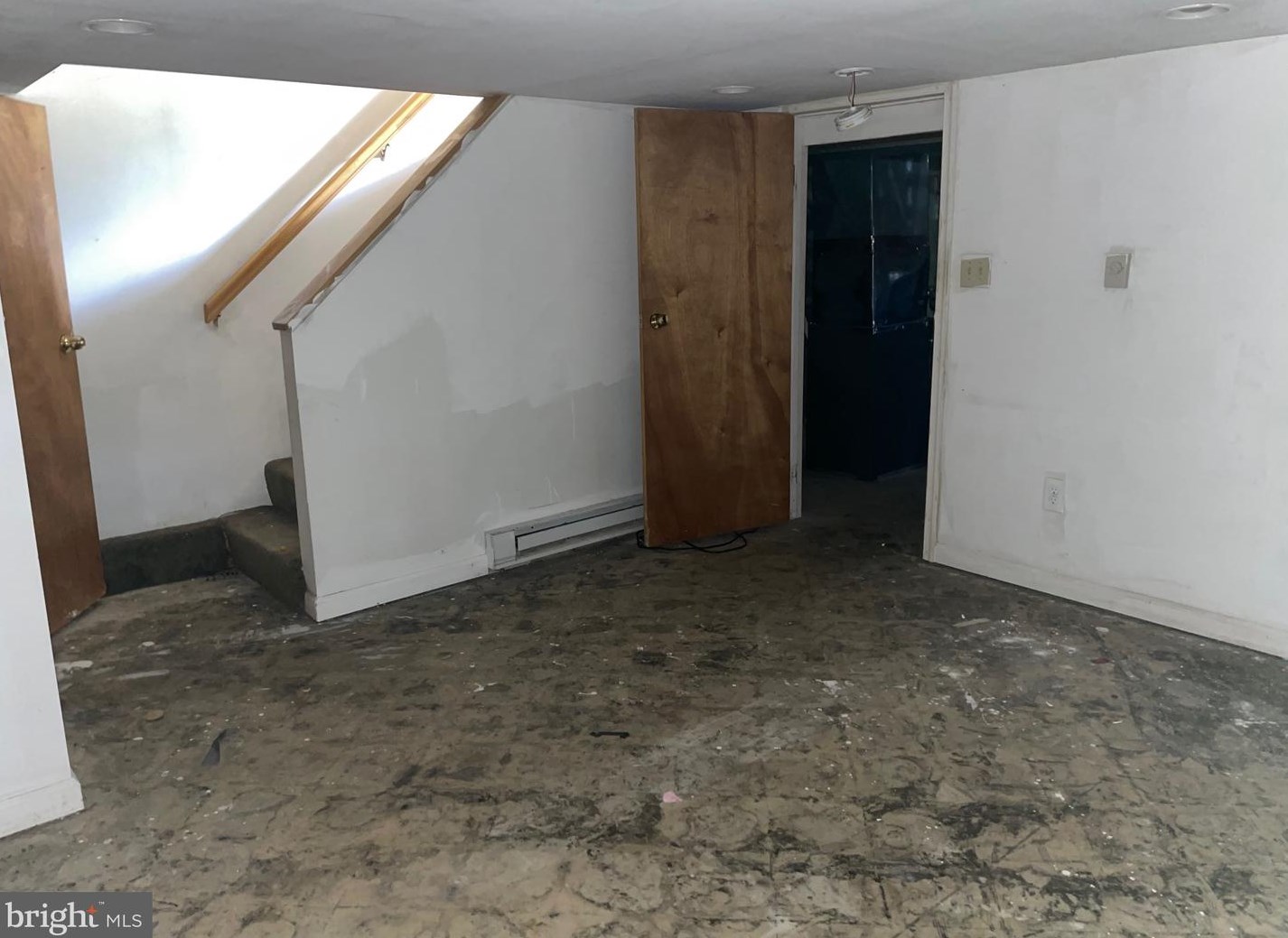 5014 Sunset Rd, Baltimore MD 21223-2743 exterior