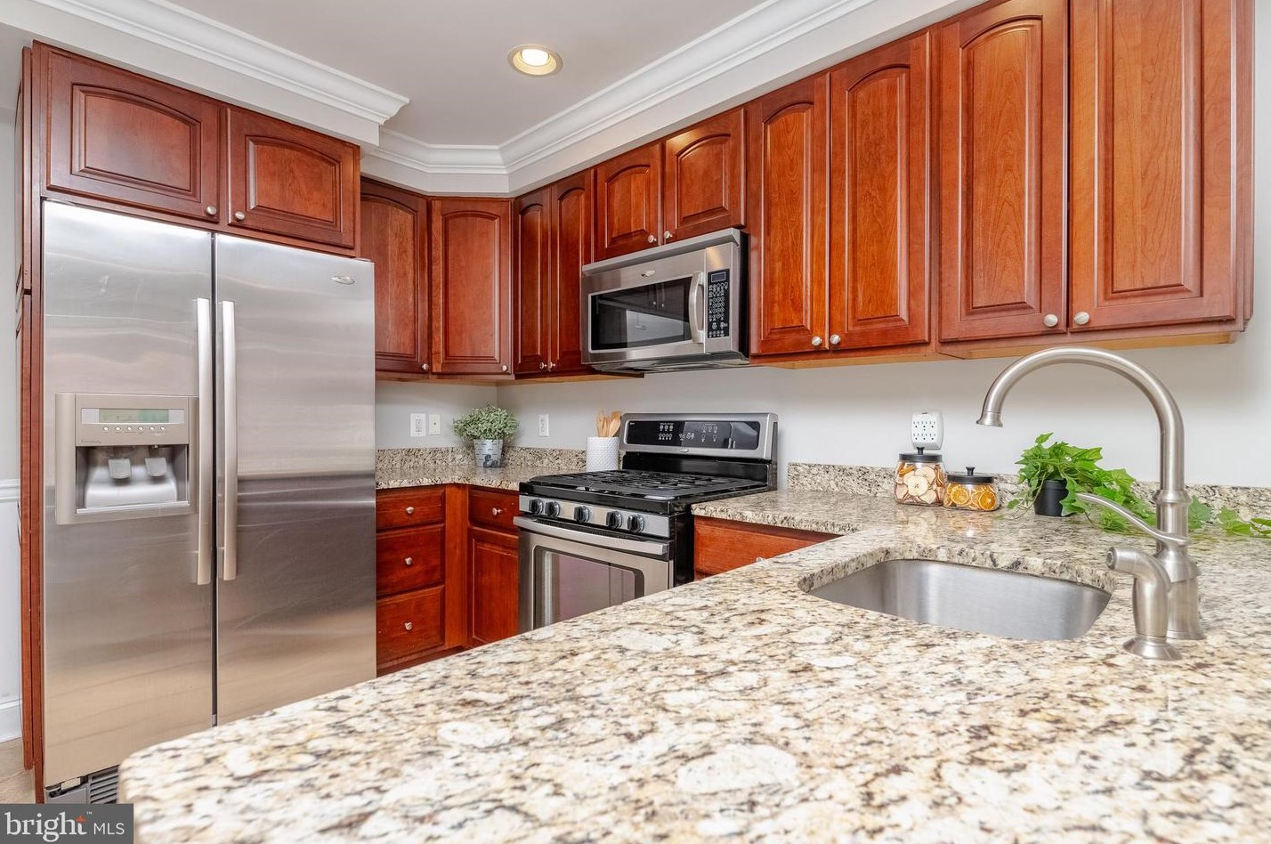 819 Belnord Ave, Baltimore MD 21224-1236 exterior