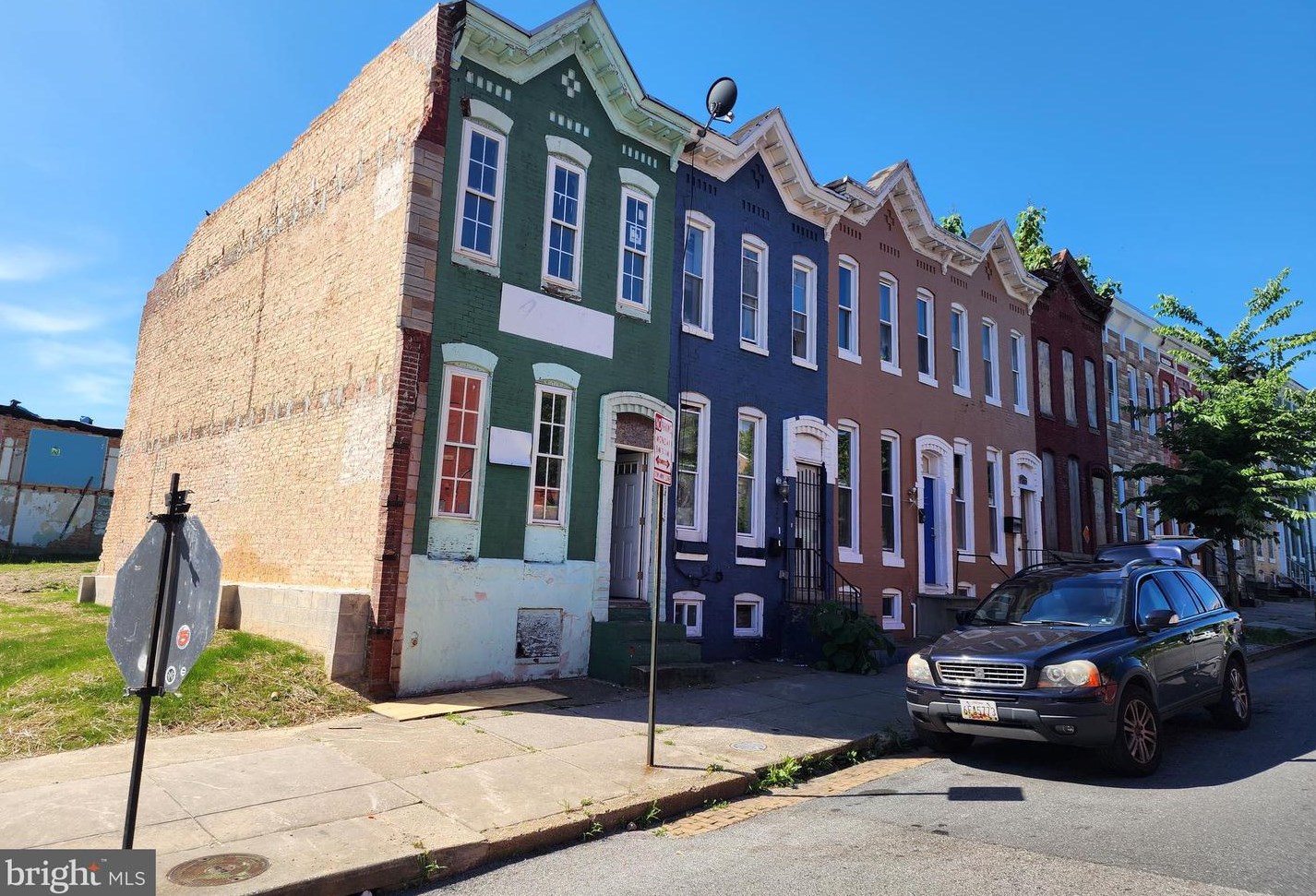 527 Bloom St, Baltimore, MD 21217-3316
