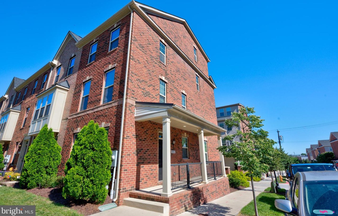 806 Macon St, Baltimore, MD 21224