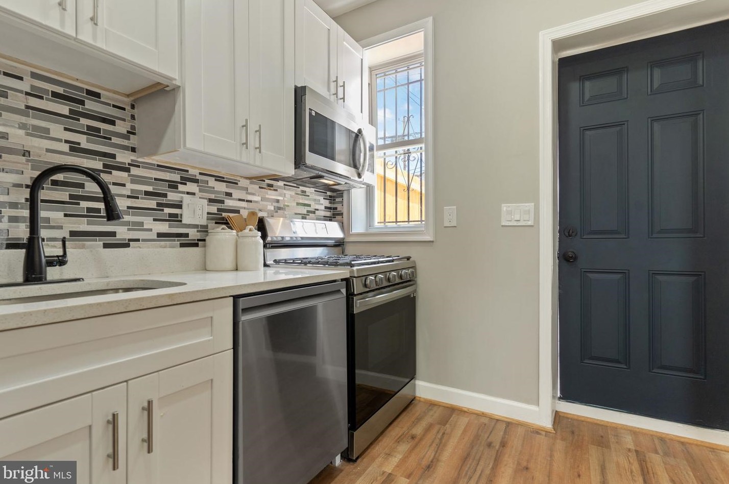 2013 Belair Rd, Baltimore MD  21213-1222 exterior