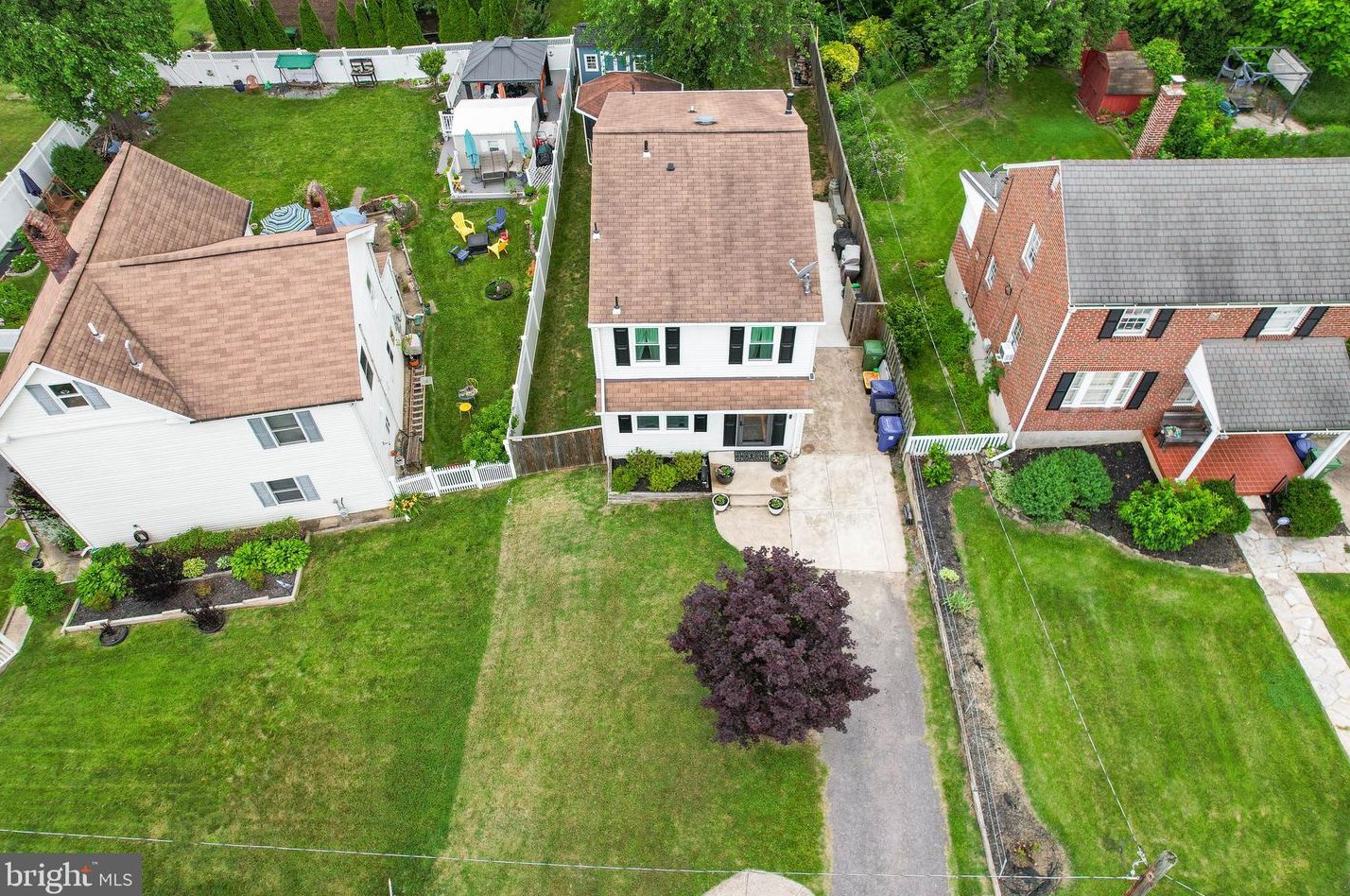 708 Dorchester Rd, Baltimore, MD 21229-4400