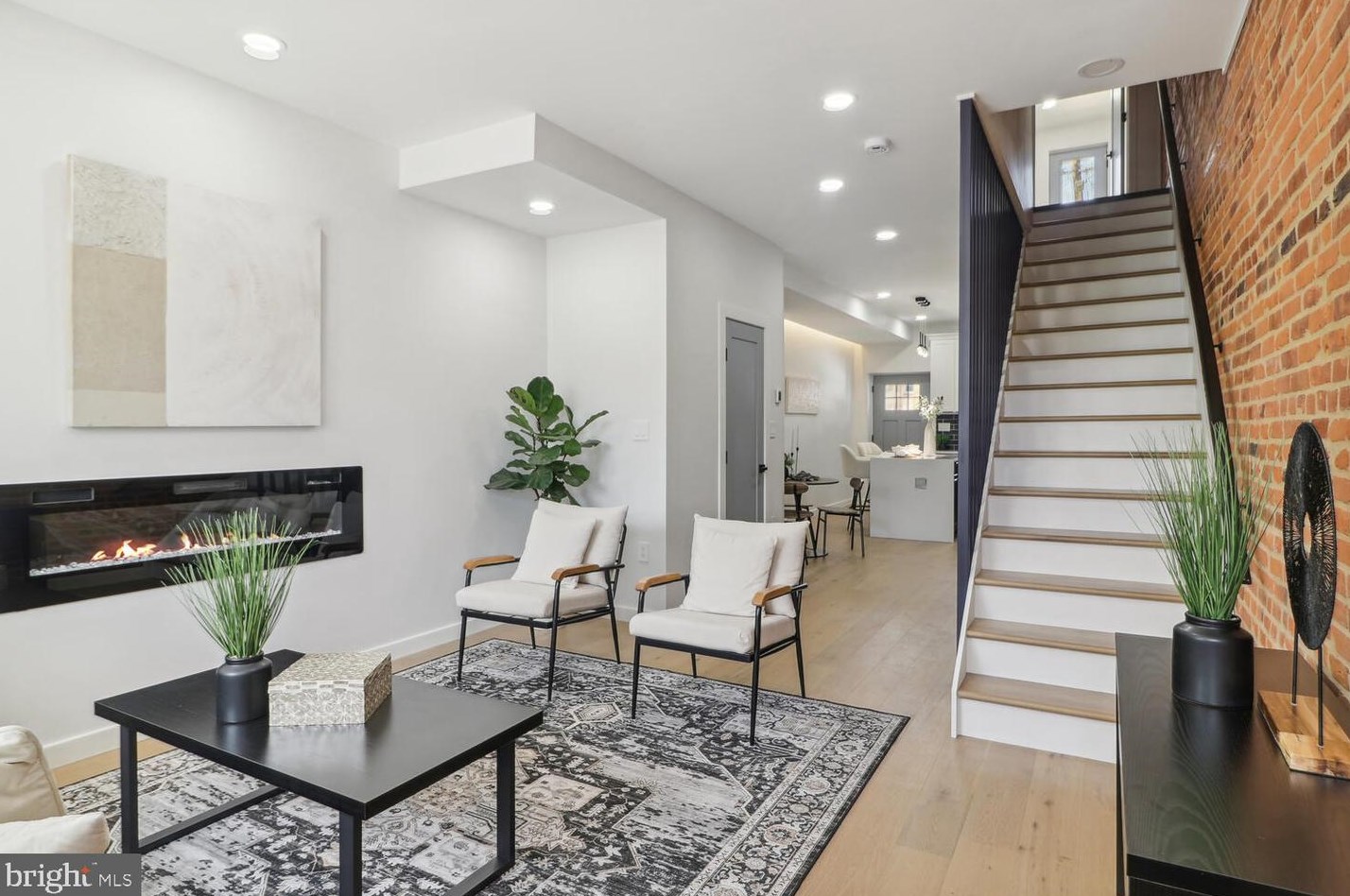 3306 Lombard St, Baltimore, MD 21224-1010