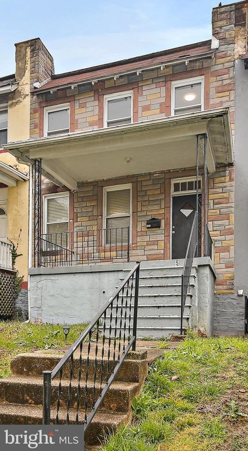 2625 N Hilton St, Baltimore, MD 21216