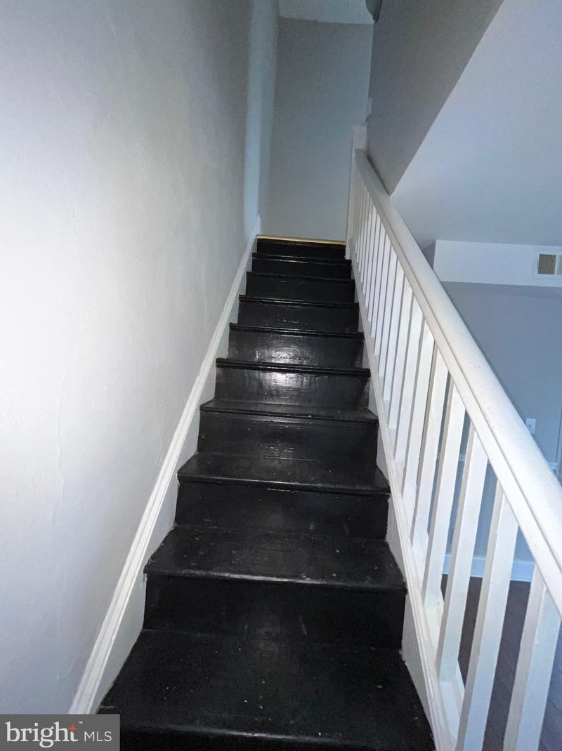 3342 Elmley Ave, Baltimore MD  21213-1604 exterior