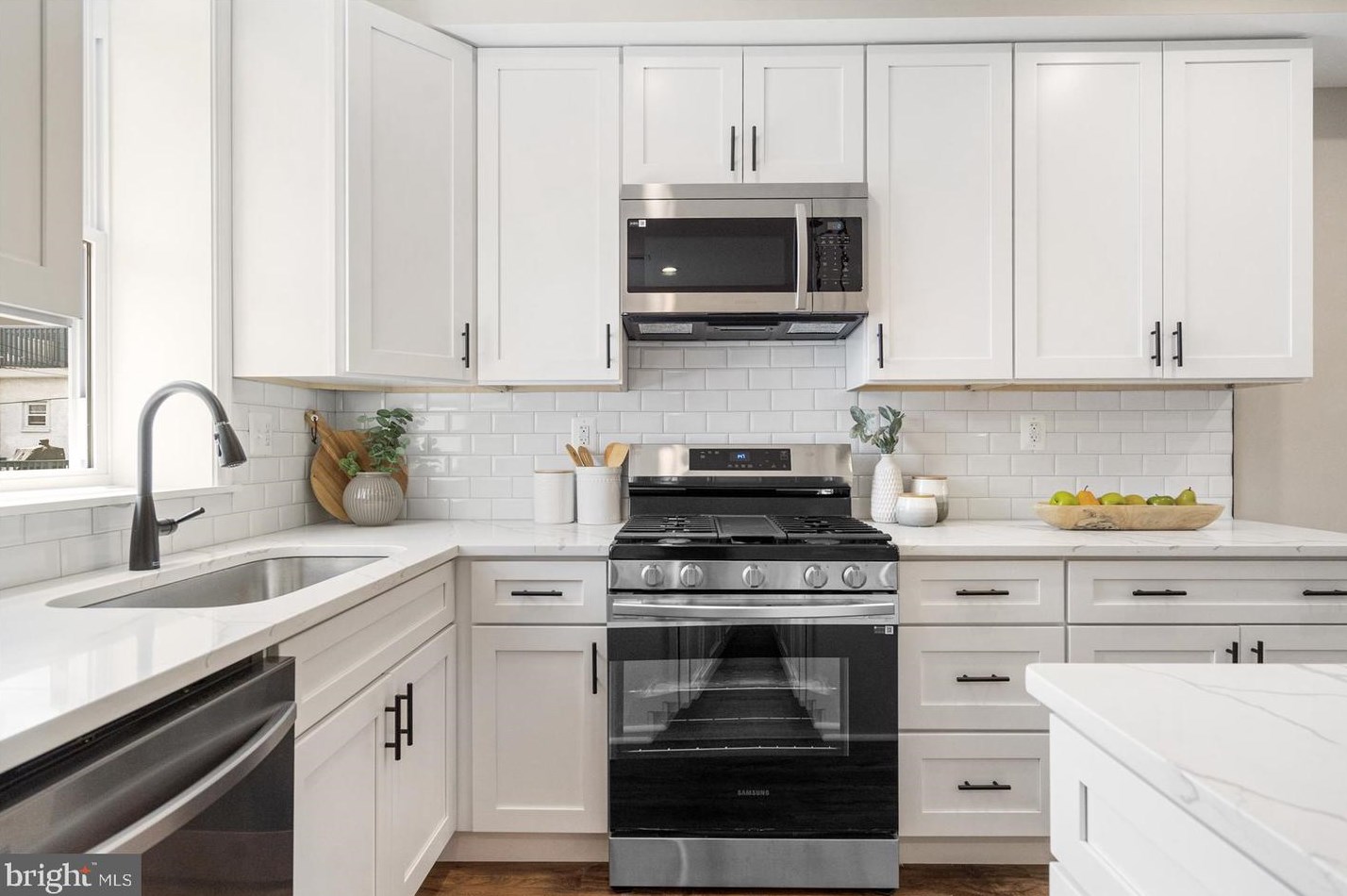 4401 Asbury Ave, Baltimore, MD 21206-6406